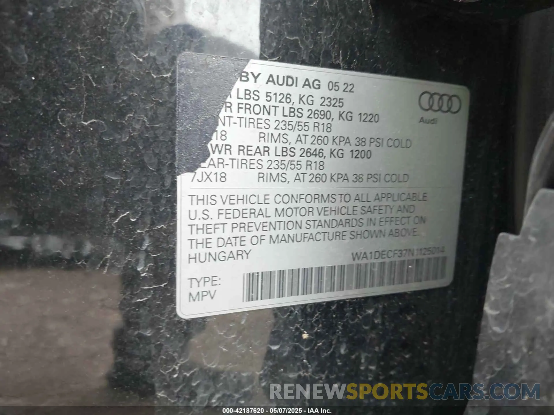 9 Photograph of a damaged car WA1DECF37N1125014 AUDI Q3 2022