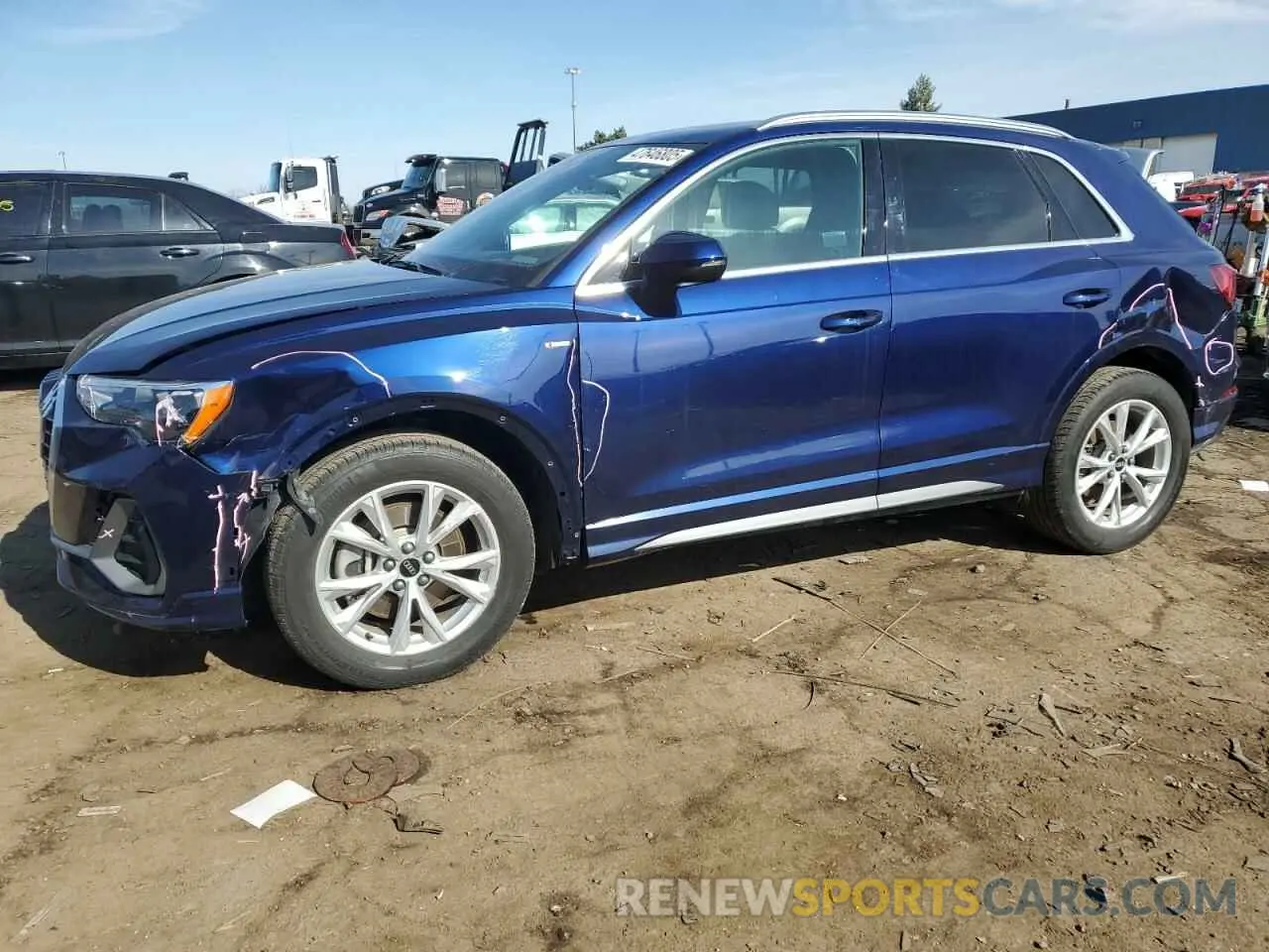 1 Photograph of a damaged car WA1DECF38N1021731 AUDI Q3 2022