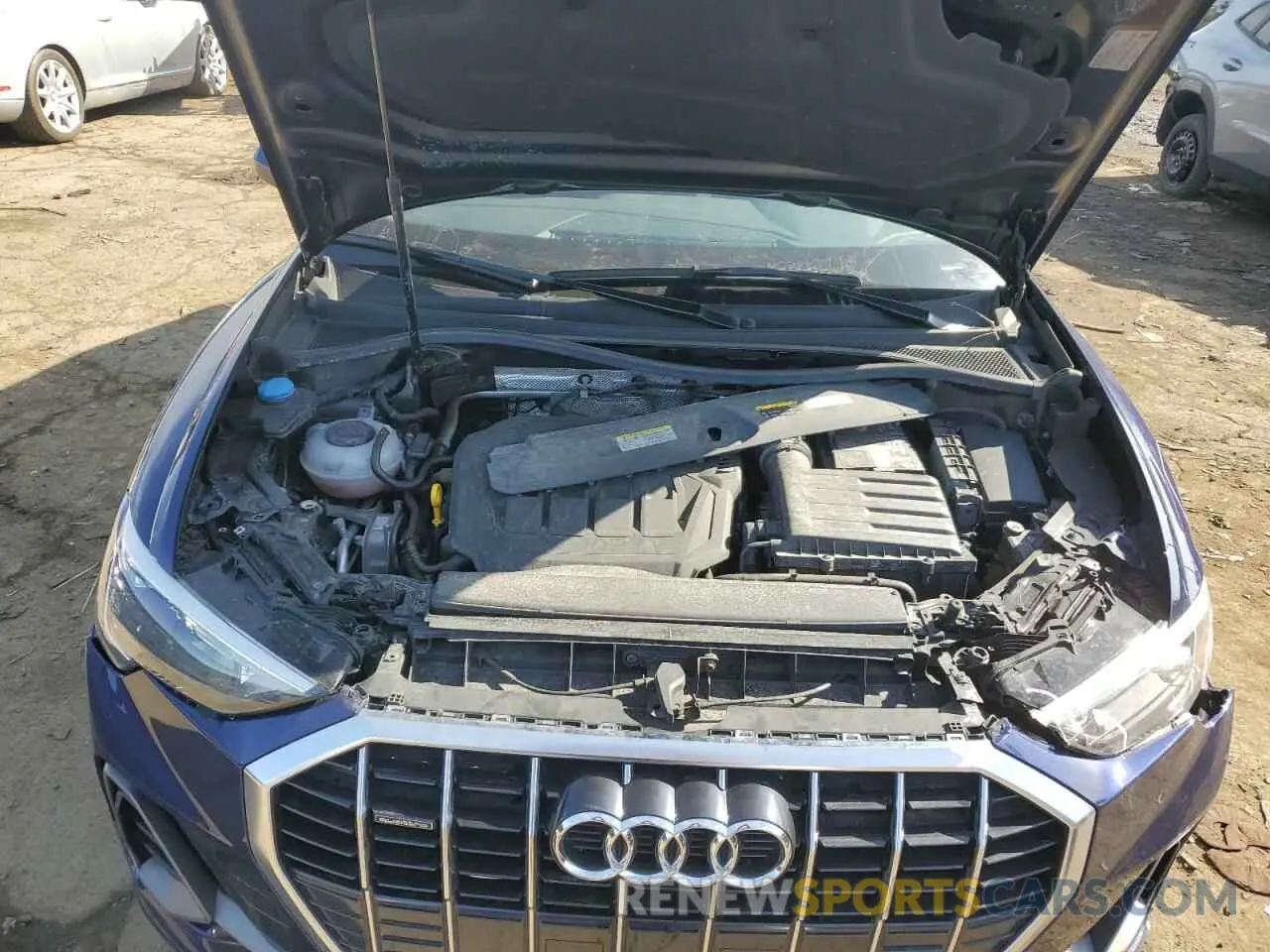 11 Photograph of a damaged car WA1DECF38N1021731 AUDI Q3 2022