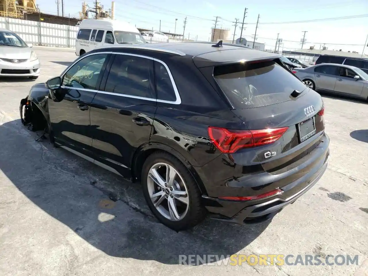 3 Photograph of a damaged car WA1DECF38N1046984 AUDI Q3 2022