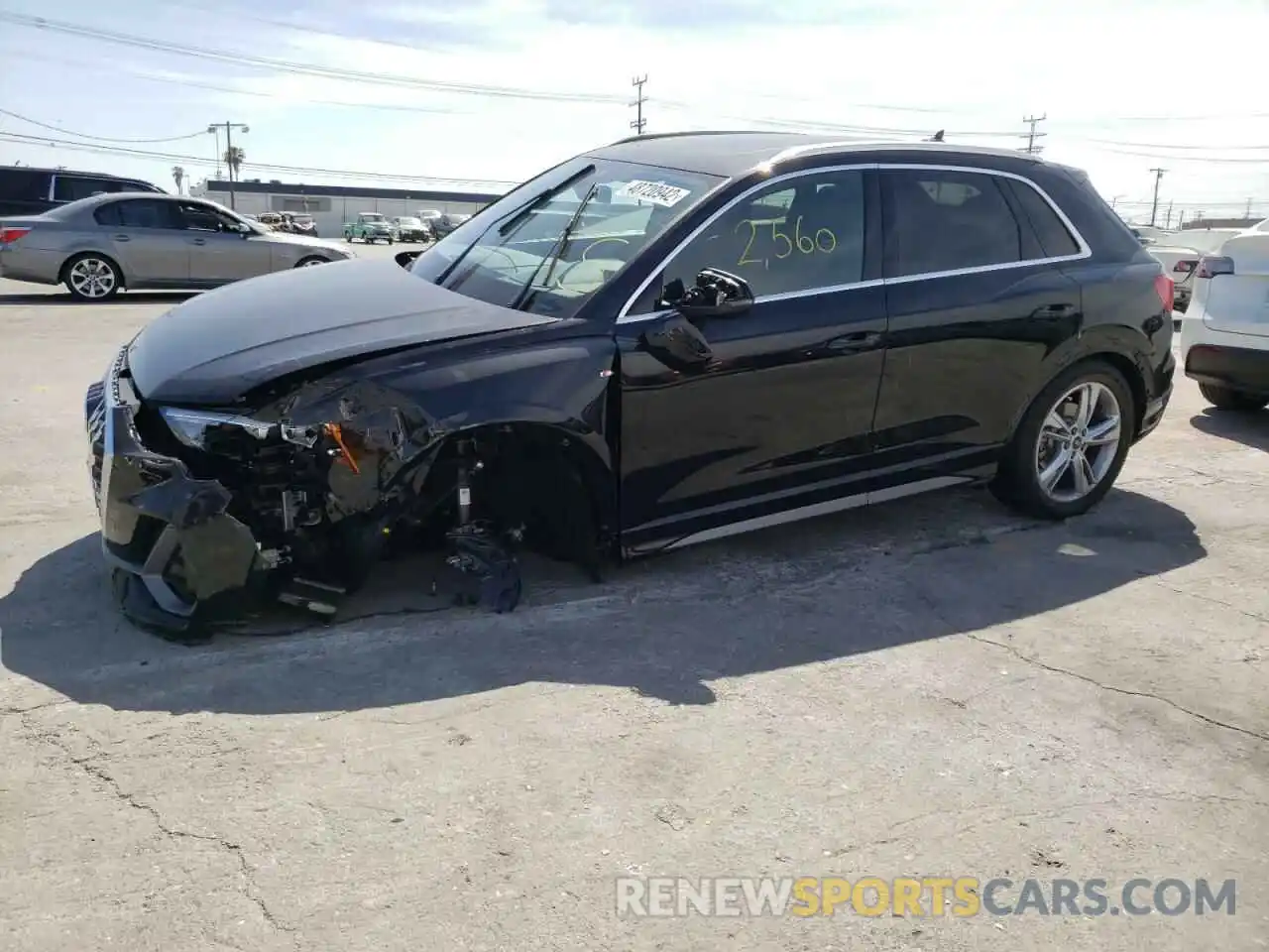 9 Photograph of a damaged car WA1DECF38N1046984 AUDI Q3 2022