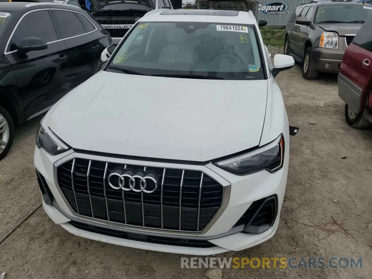 5 Photograph of a damaged car WA1DECF39N1005585 AUDI Q3 2022