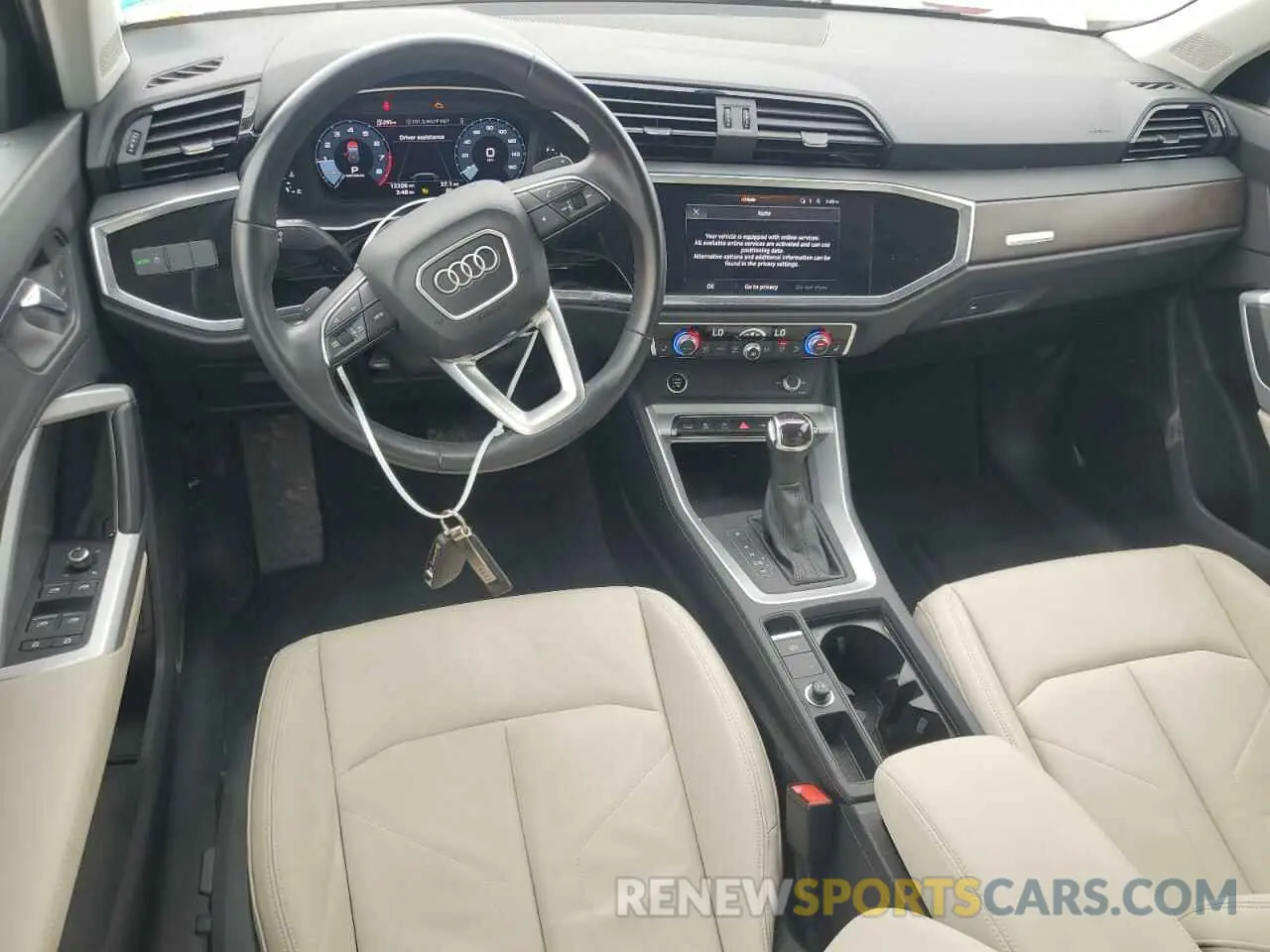 8 Photograph of a damaged car WA1DECF39N1005585 AUDI Q3 2022