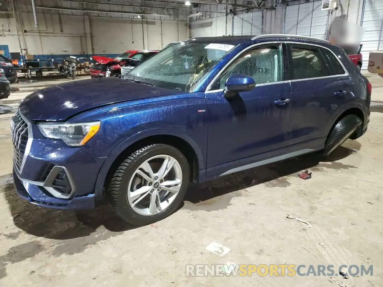 1 Photograph of a damaged car WA1DECF39N1010608 AUDI Q3 2022
