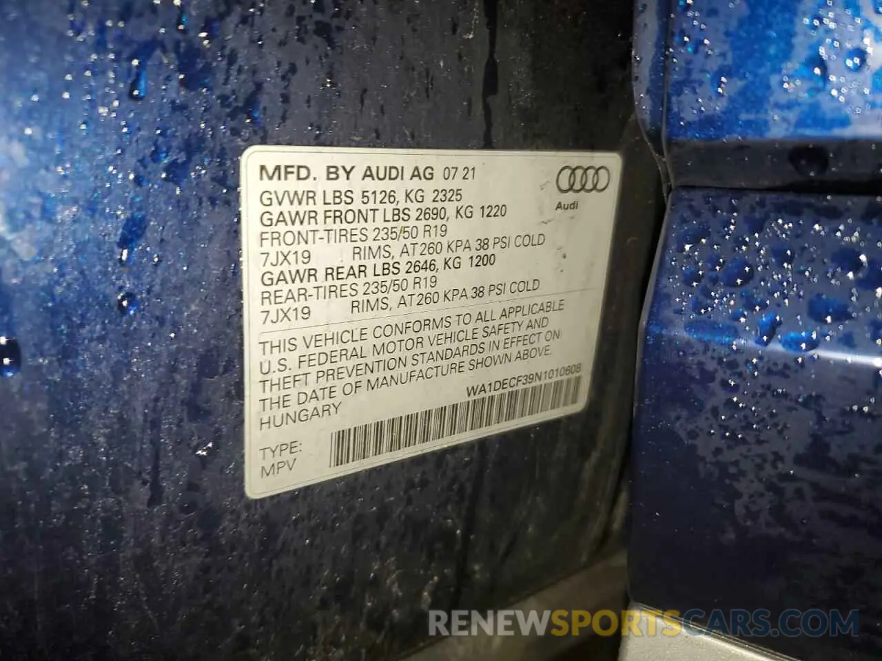 13 Photograph of a damaged car WA1DECF39N1010608 AUDI Q3 2022