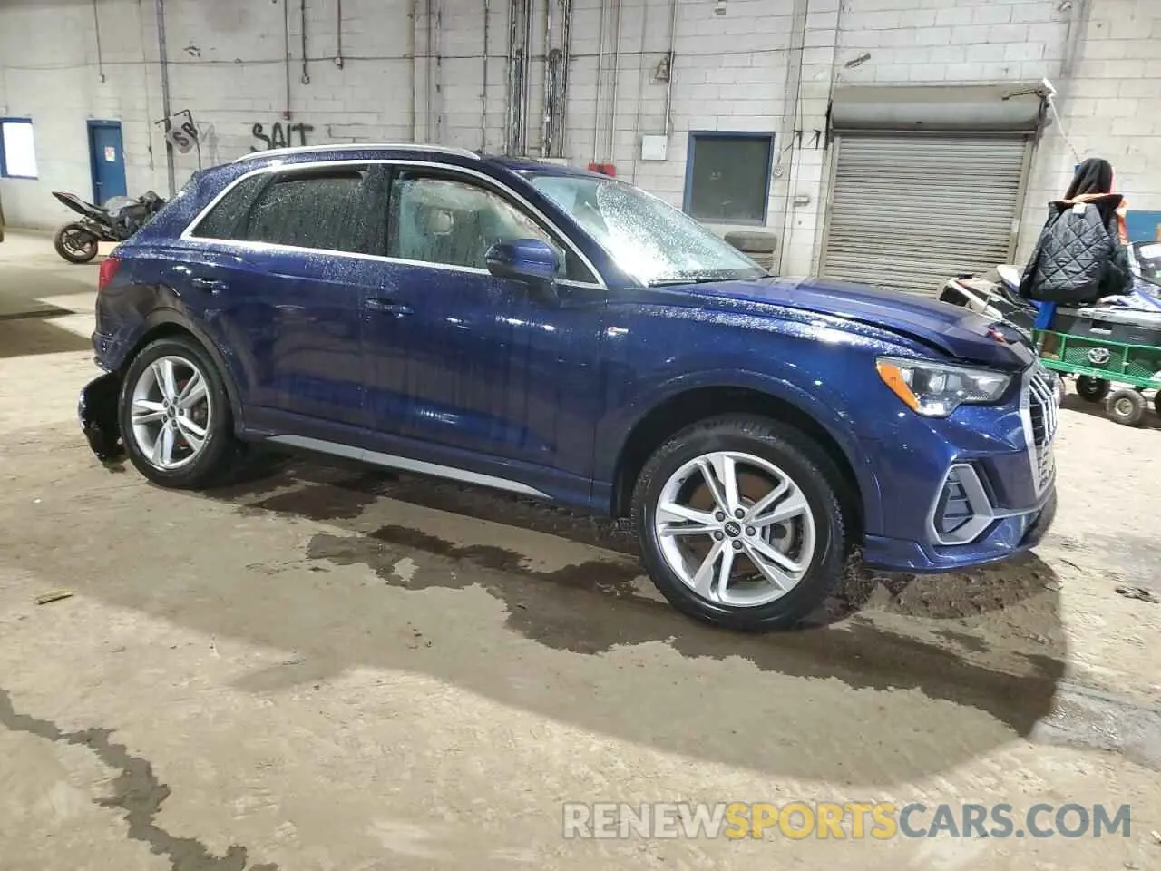 4 Photograph of a damaged car WA1DECF39N1010608 AUDI Q3 2022