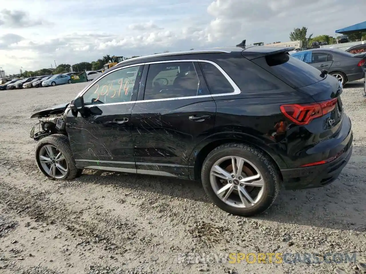 2 Photograph of a damaged car WA1DECF39N1028297 AUDI Q3 2022