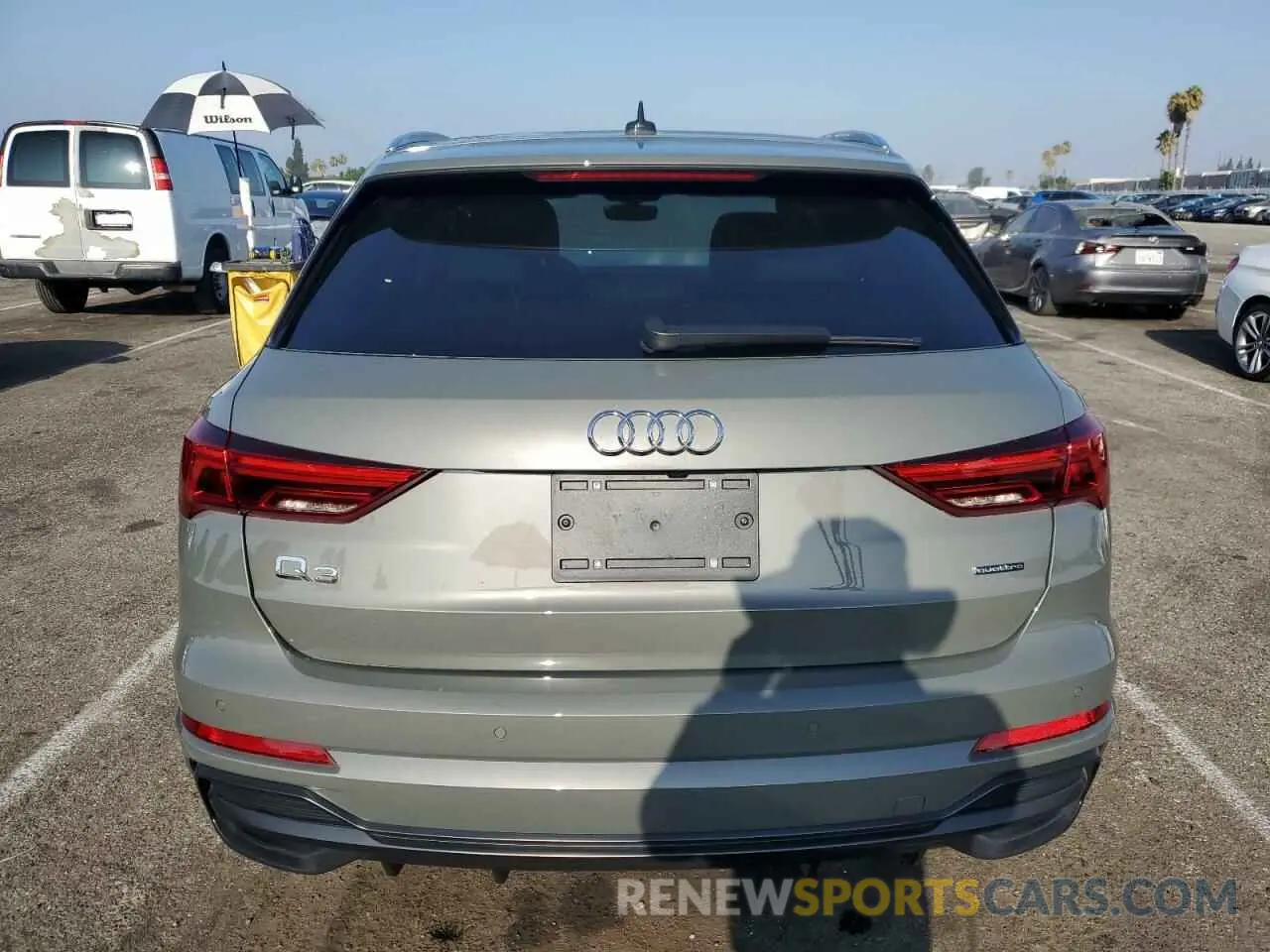 6 Photograph of a damaged car WA1DECF39N1072686 AUDI Q3 2022