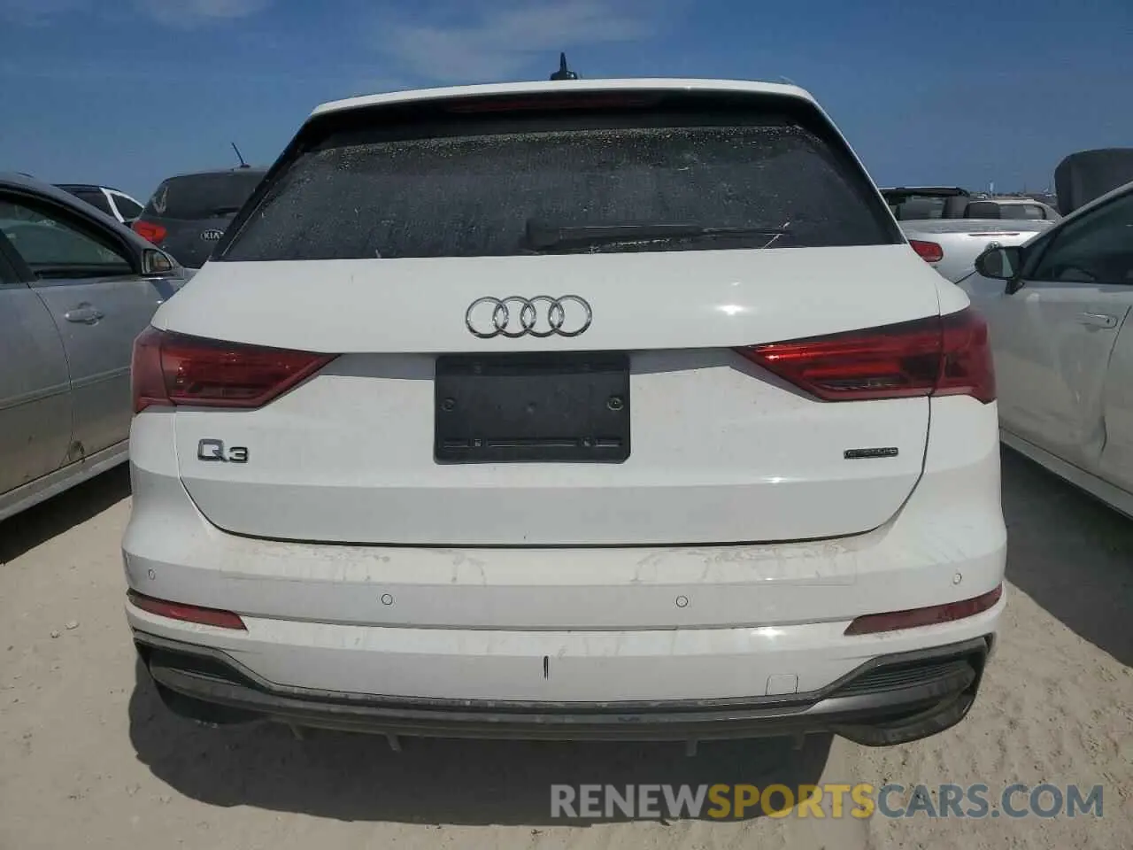 6 Photograph of a damaged car WA1DECF3XN1114931 AUDI Q3 2022