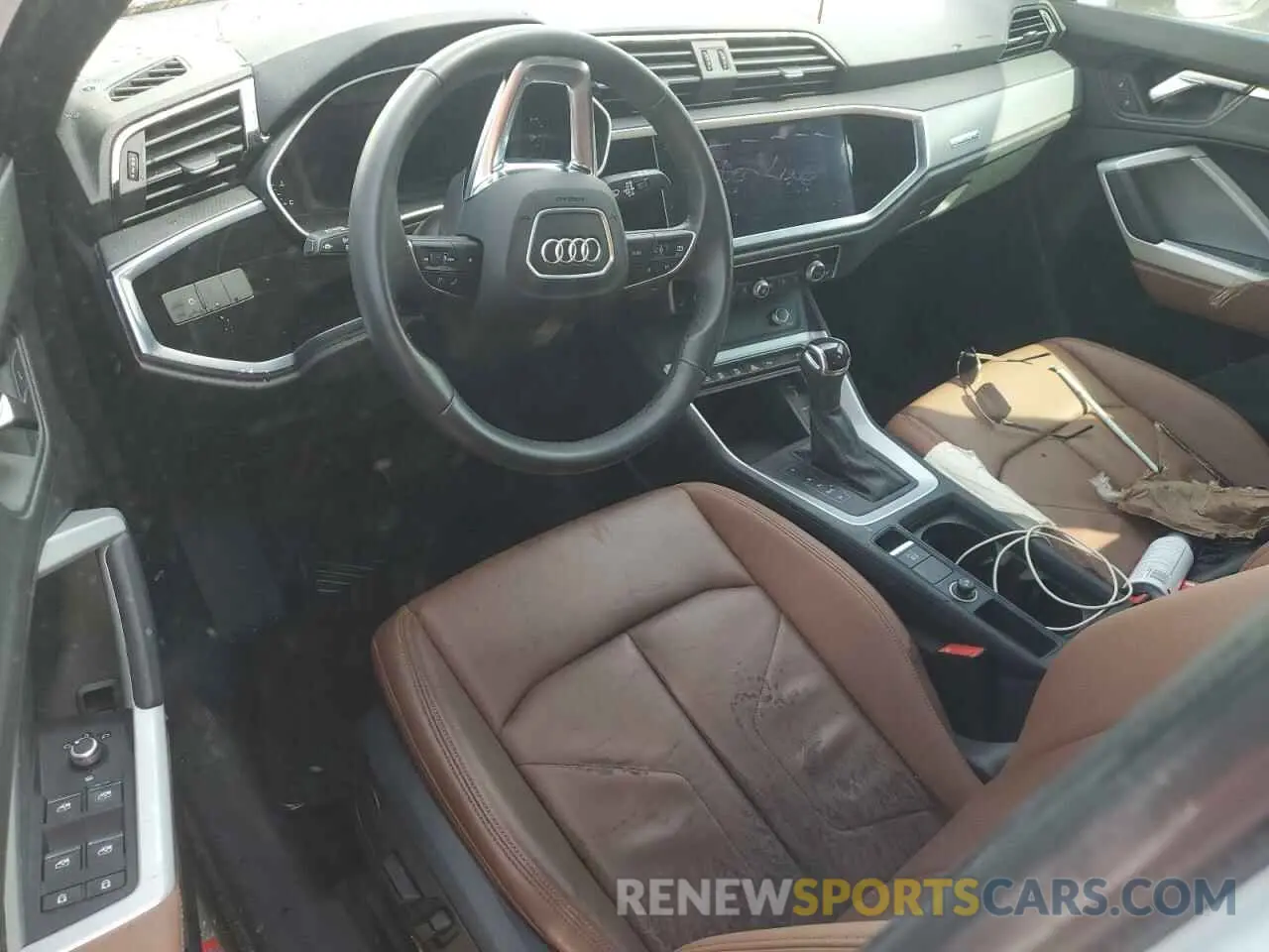 8 Photograph of a damaged car WA1DECF3XN1114931 AUDI Q3 2022