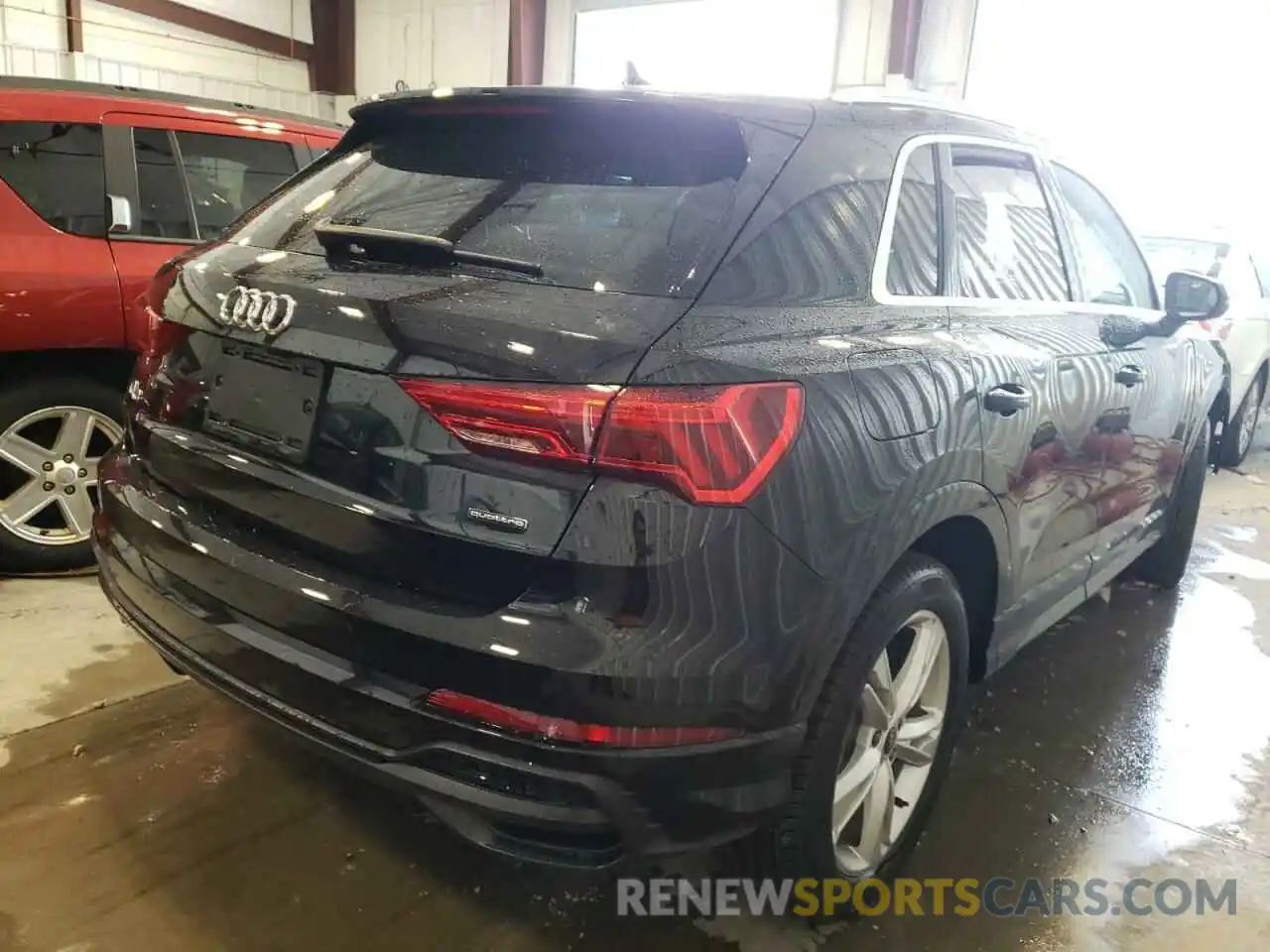 4 Photograph of a damaged car WA1EECF30N1025745 AUDI Q3 2022