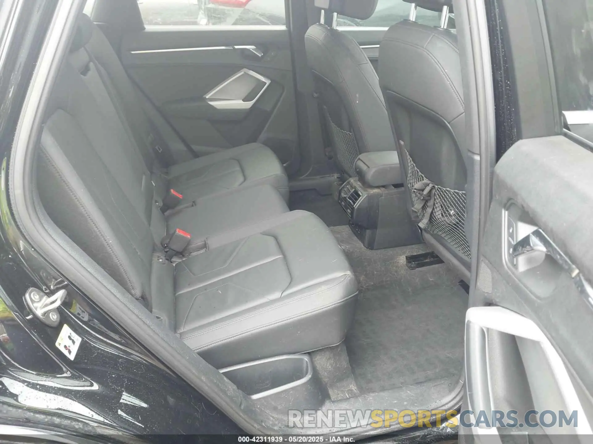 8 Photograph of a damaged car WA1EECF30N1089509 AUDI Q3 2022