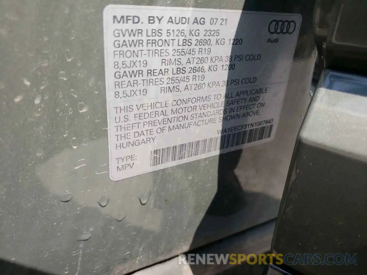 10 Photograph of a damaged car WA1EECF31N1007643 AUDI Q3 2022