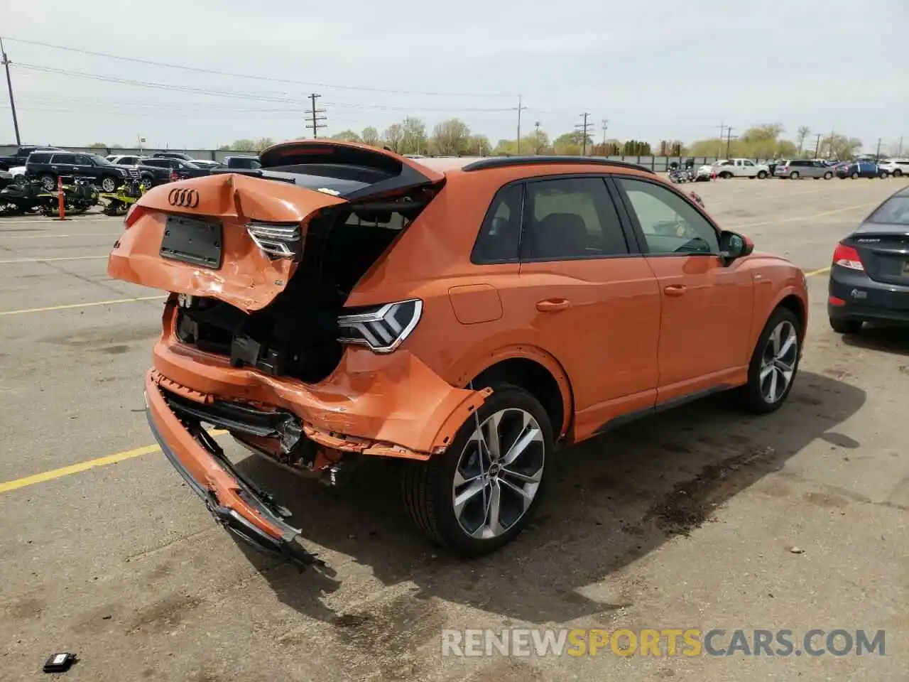 4 Photograph of a damaged car WA1EECF31N1029691 AUDI Q3 2022