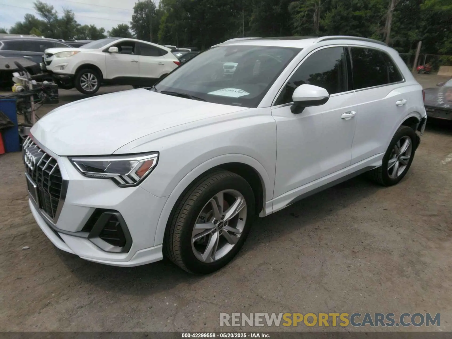 2 Photograph of a damaged car WA1EECF31N1045258 AUDI Q3 2022