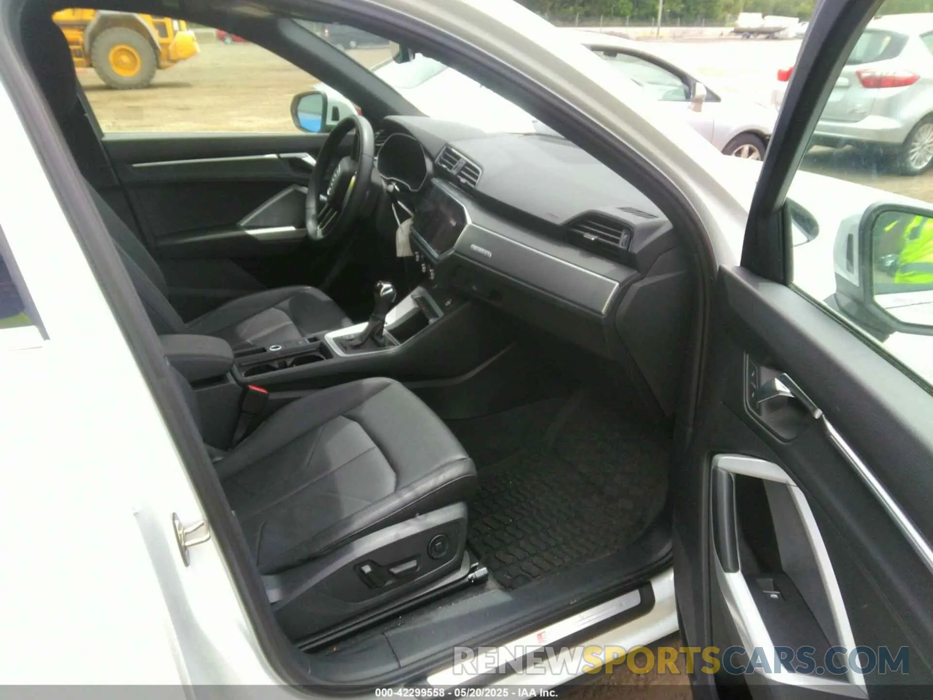 5 Photograph of a damaged car WA1EECF31N1045258 AUDI Q3 2022