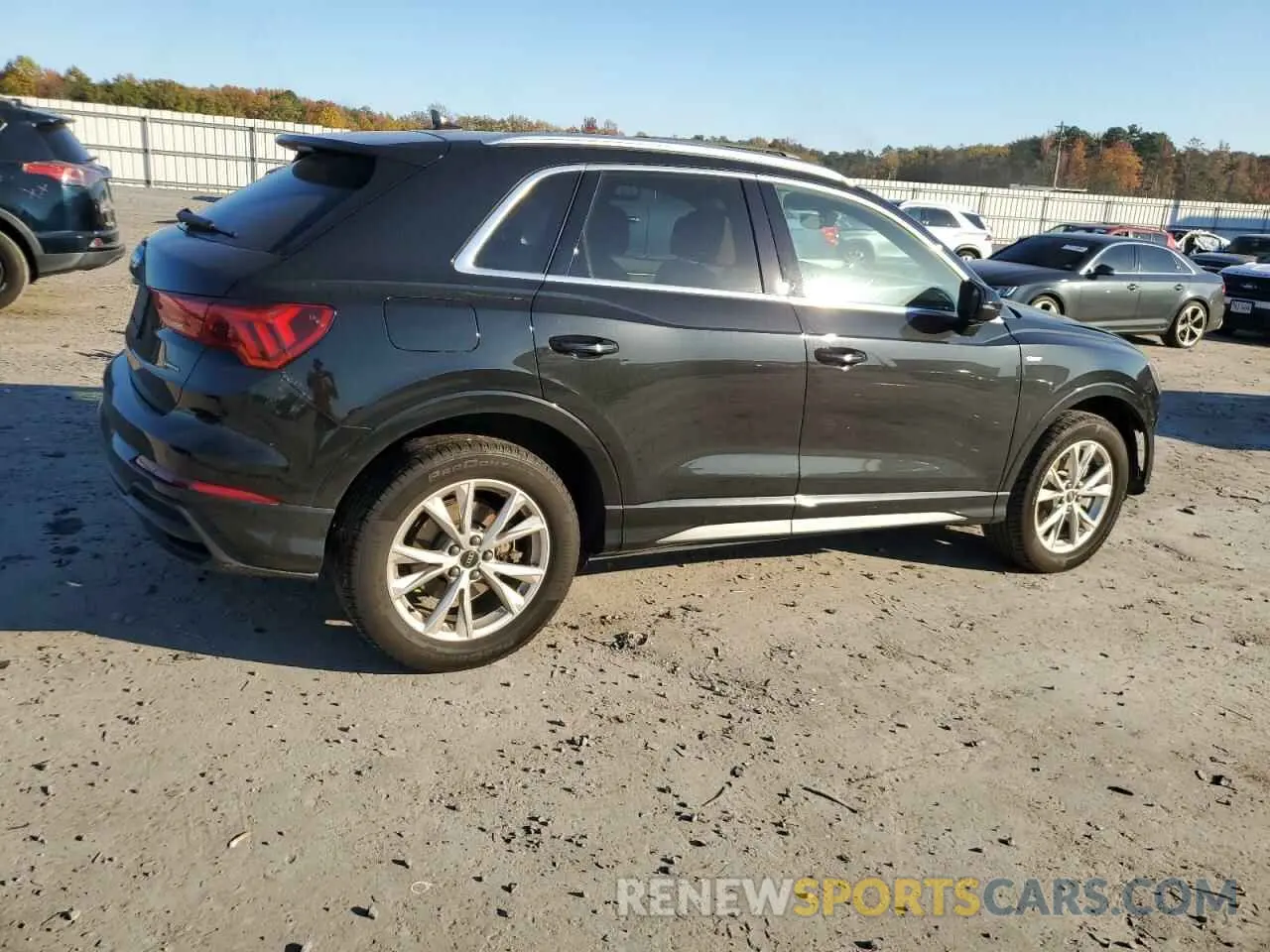 3 Photograph of a damaged car WA1EECF31N1108892 AUDI Q3 2022