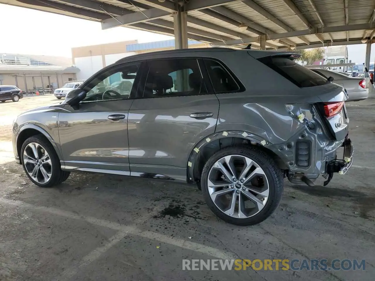 2 Photograph of a damaged car WA1EECF32N1007232 AUDI Q3 2022