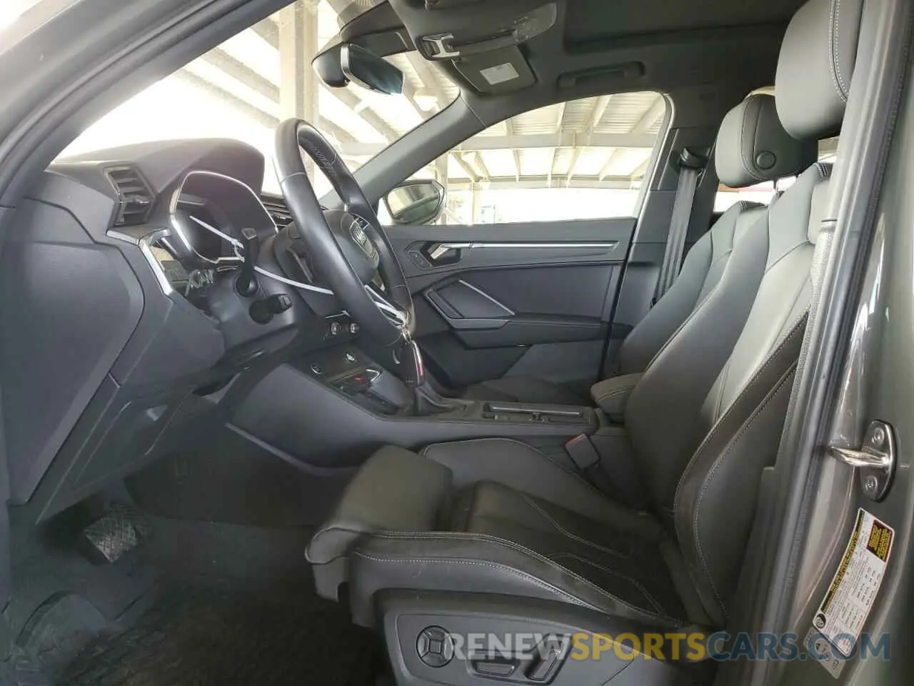 7 Photograph of a damaged car WA1EECF32N1007232 AUDI Q3 2022