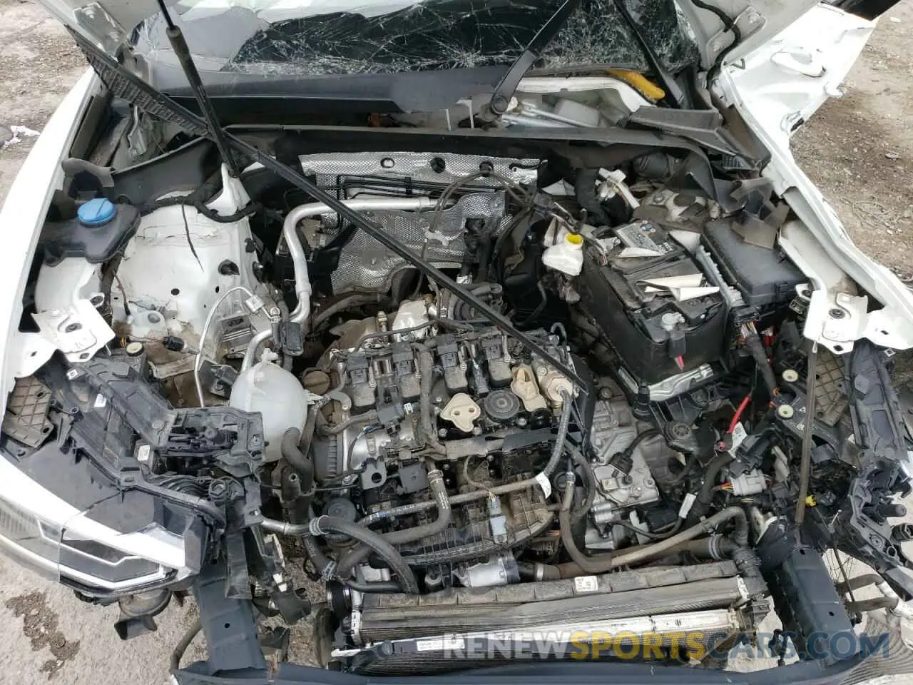 12 Photograph of a damaged car WA1EECF32N1030039 AUDI Q3 2022