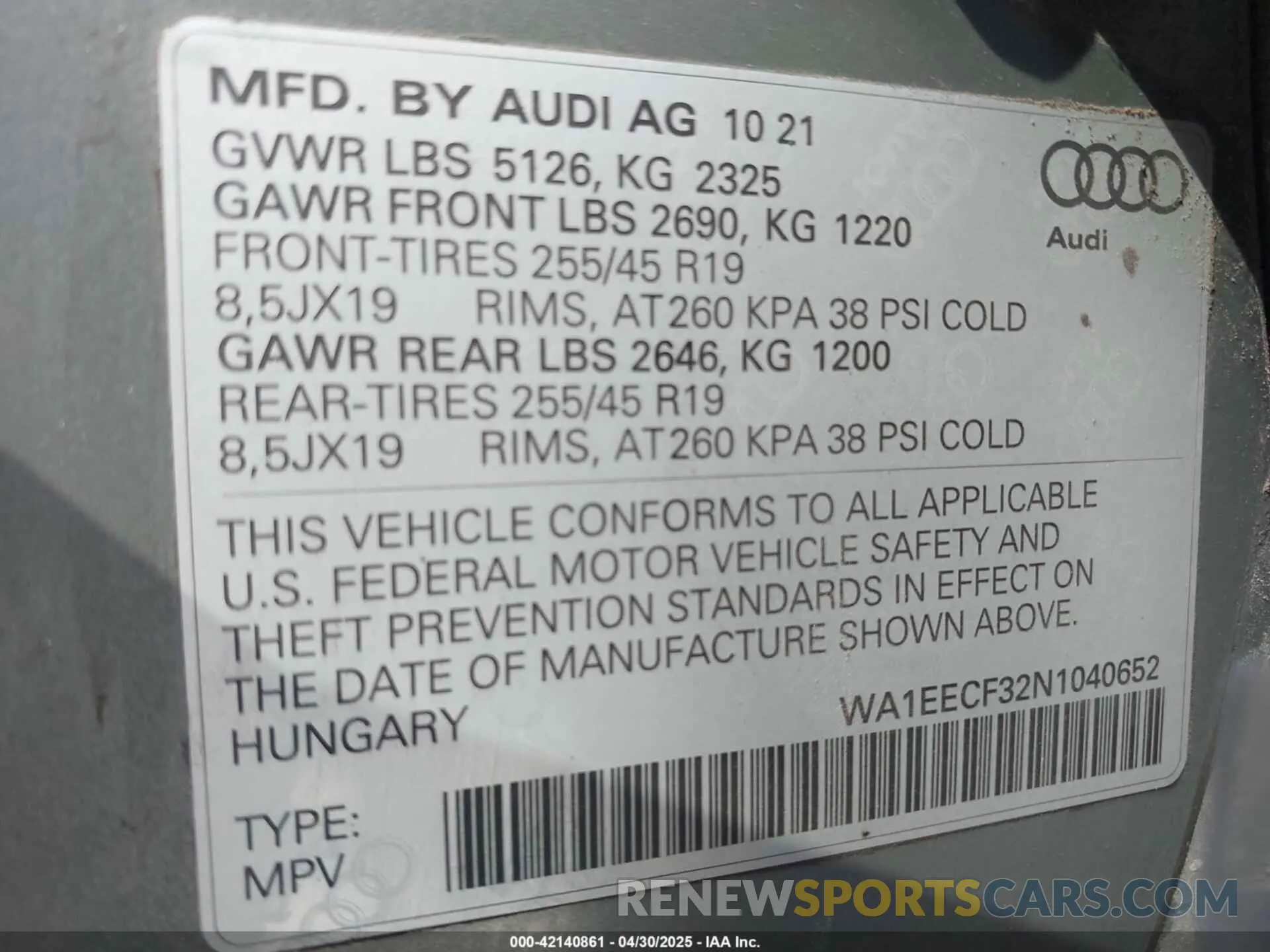 9 Photograph of a damaged car WA1EECF32N1040652 AUDI Q3 2022