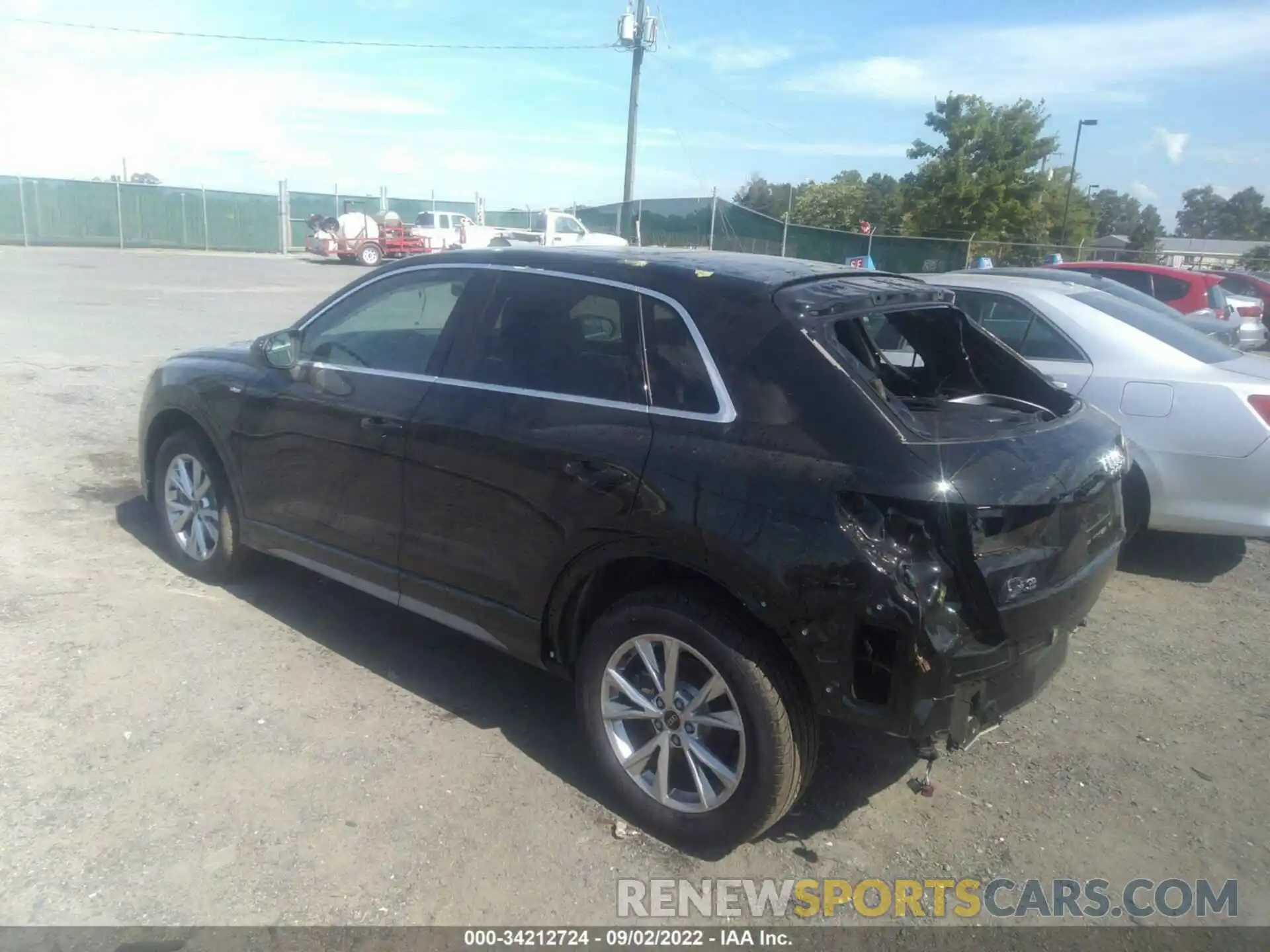 3 Photograph of a damaged car WA1EECF32N1089141 AUDI Q3 2022