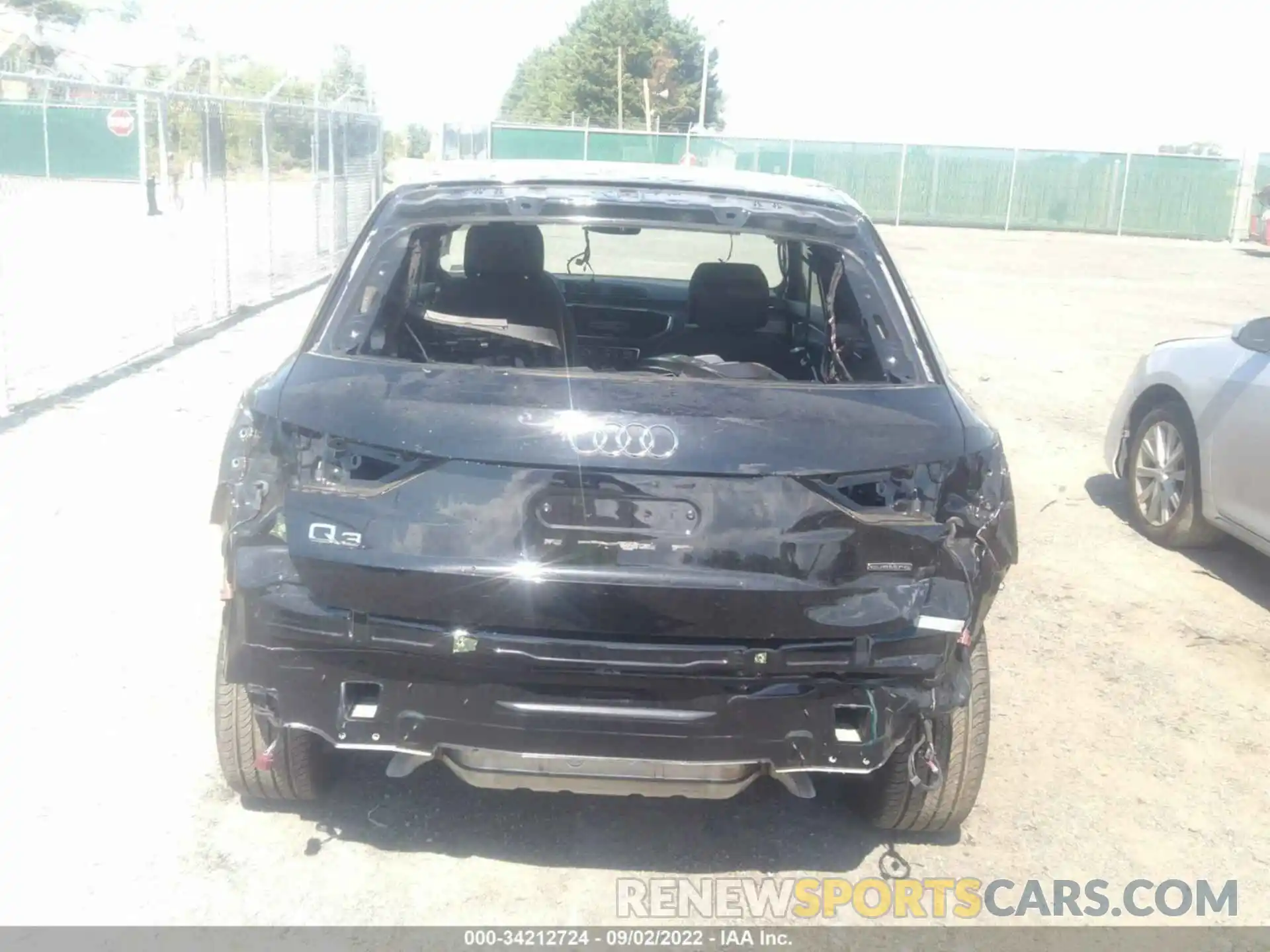 6 Photograph of a damaged car WA1EECF32N1089141 AUDI Q3 2022