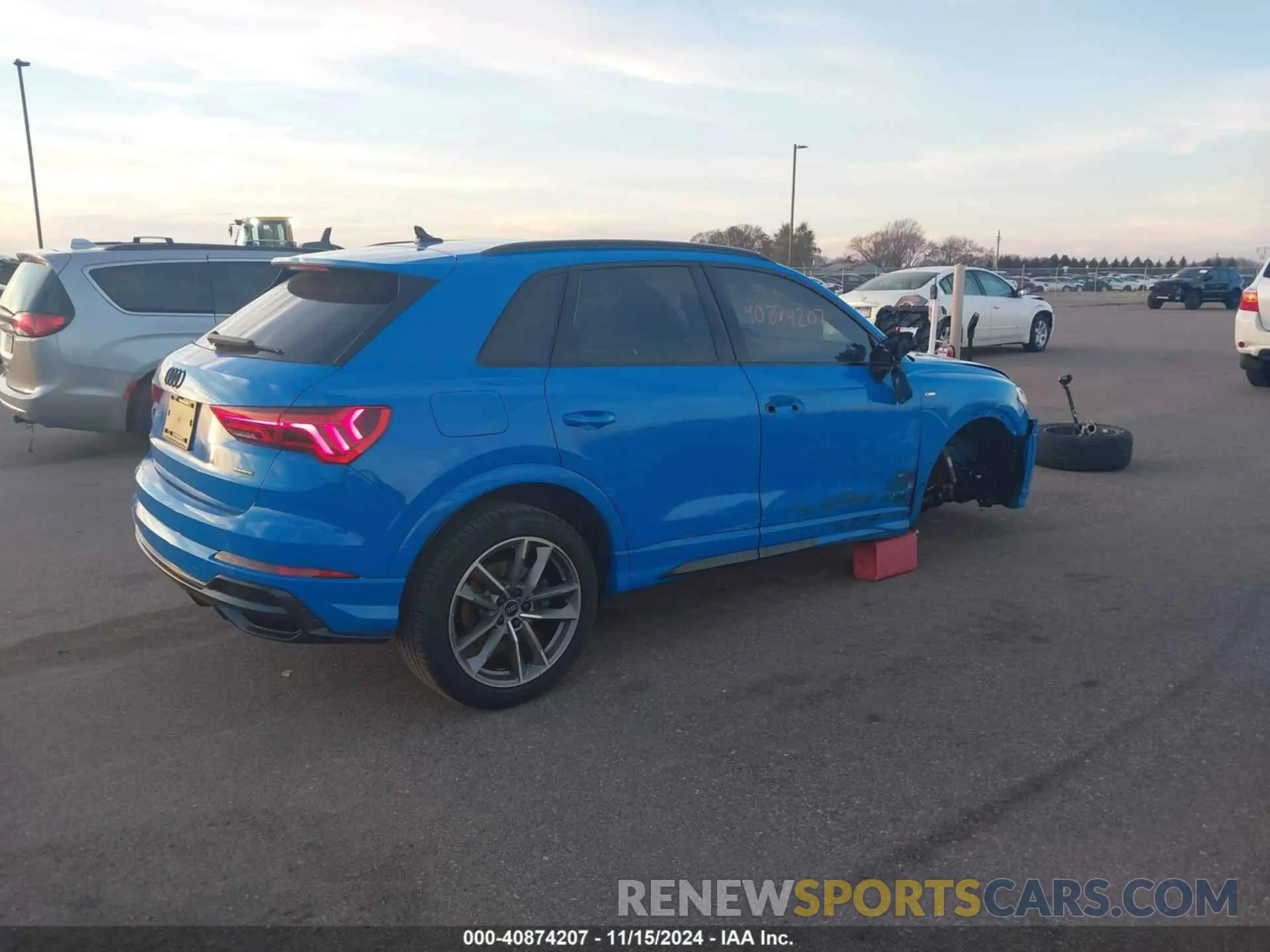 4 Photograph of a damaged car WA1EECF32N1149581 AUDI Q3 2022