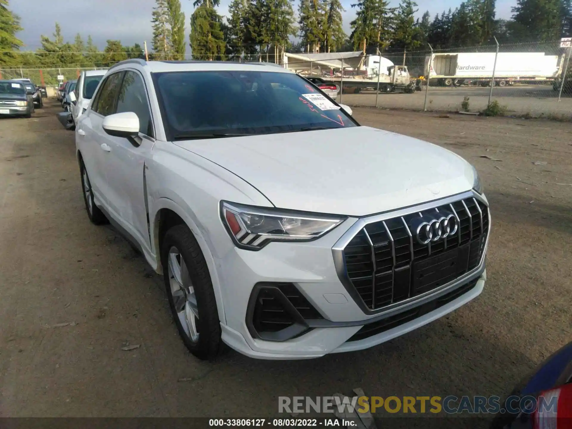 1 Photograph of a damaged car WA1EECF33N1005828 AUDI Q3 2022