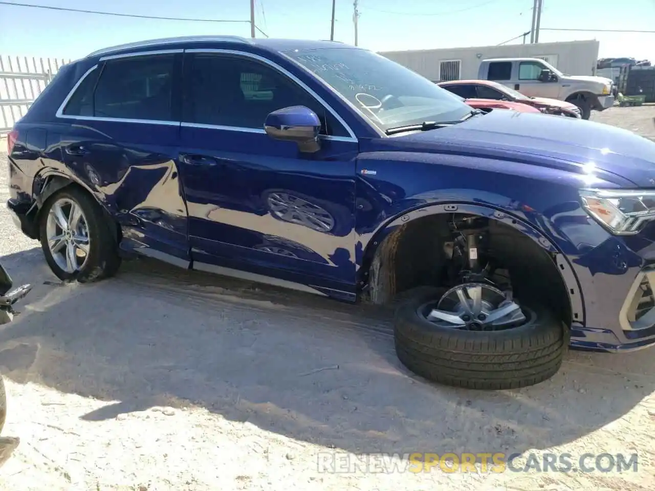 9 Photograph of a damaged car WA1EECF33N1031135 AUDI Q3 2022