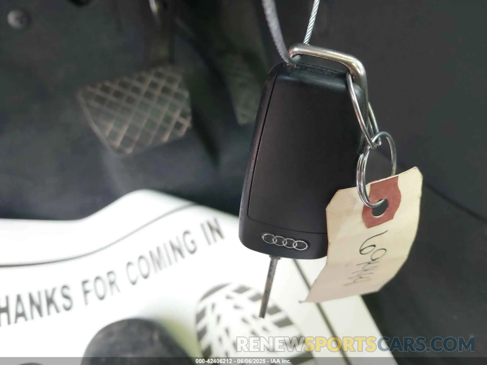 11 Photograph of a damaged car WA1EECF33N1048355 AUDI Q3 2022