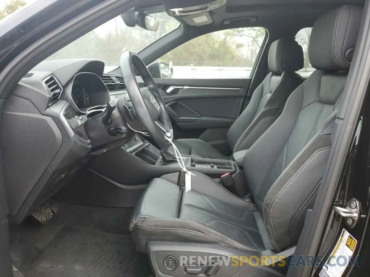 7 Photograph of a damaged car WA1EECF33N1054639 AUDI Q3 2022