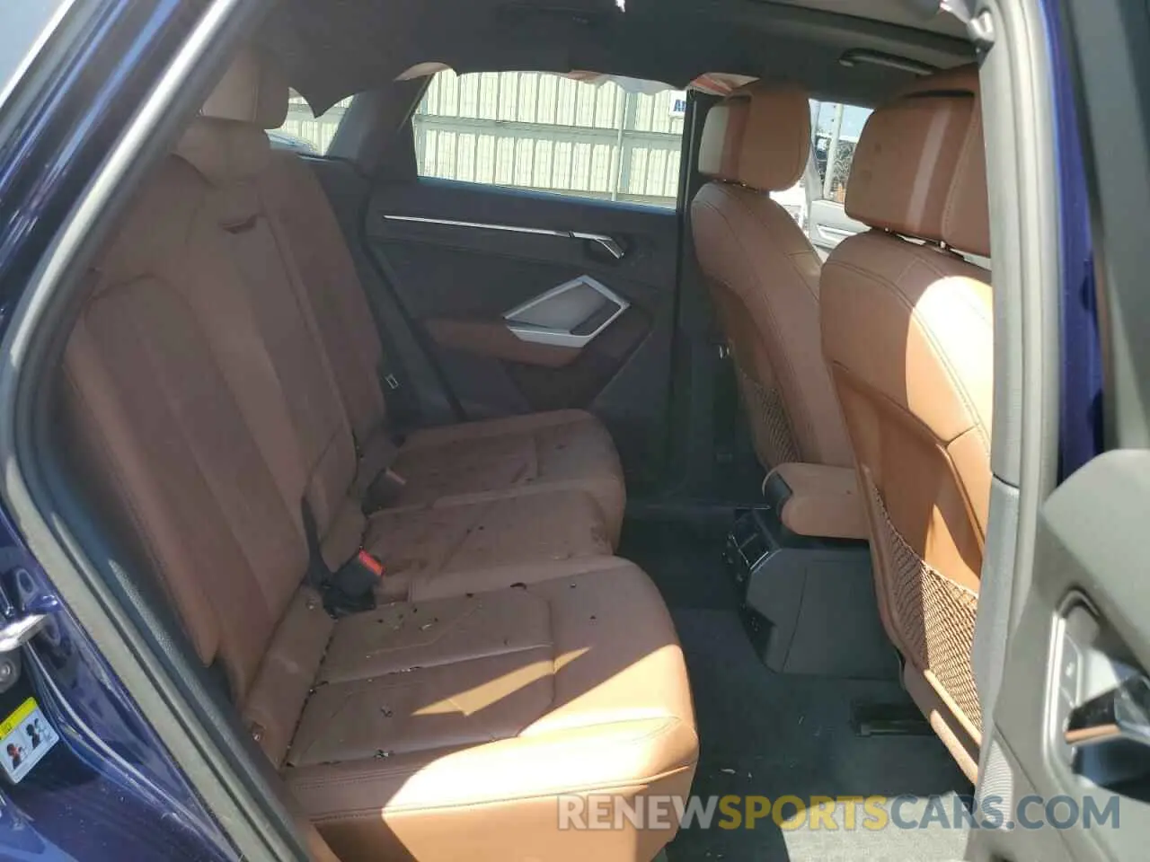 11 Photograph of a damaged car WA1EECF33N1090184 AUDI Q3 2022