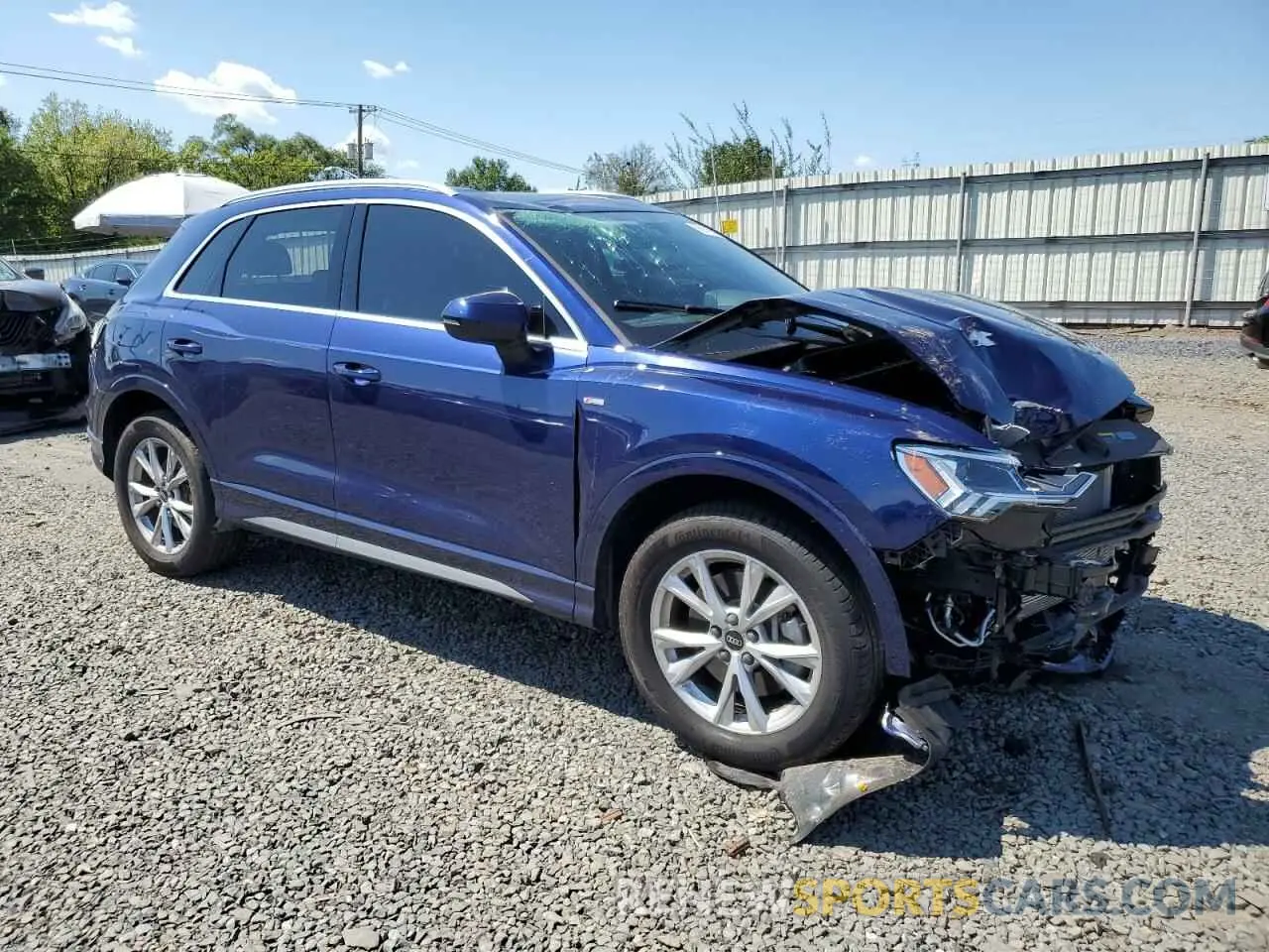 4 Photograph of a damaged car WA1EECF33N1090184 AUDI Q3 2022