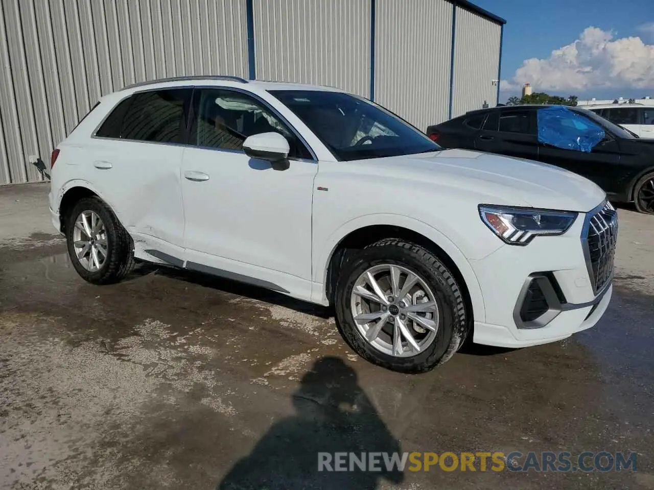 4 Photograph of a damaged car WA1EECF33N1123961 AUDI Q3 2022
