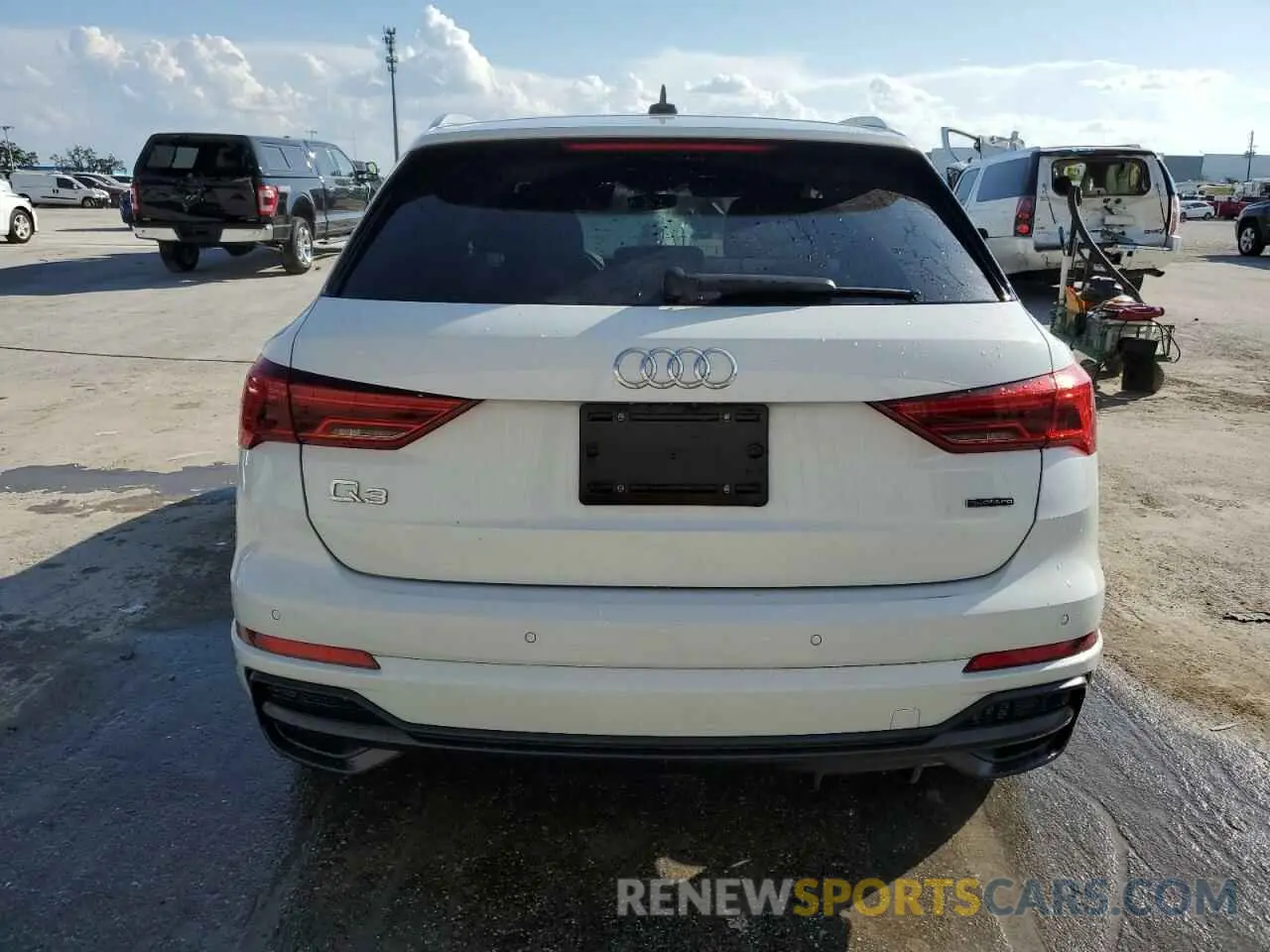 6 Photograph of a damaged car WA1EECF33N1123961 AUDI Q3 2022