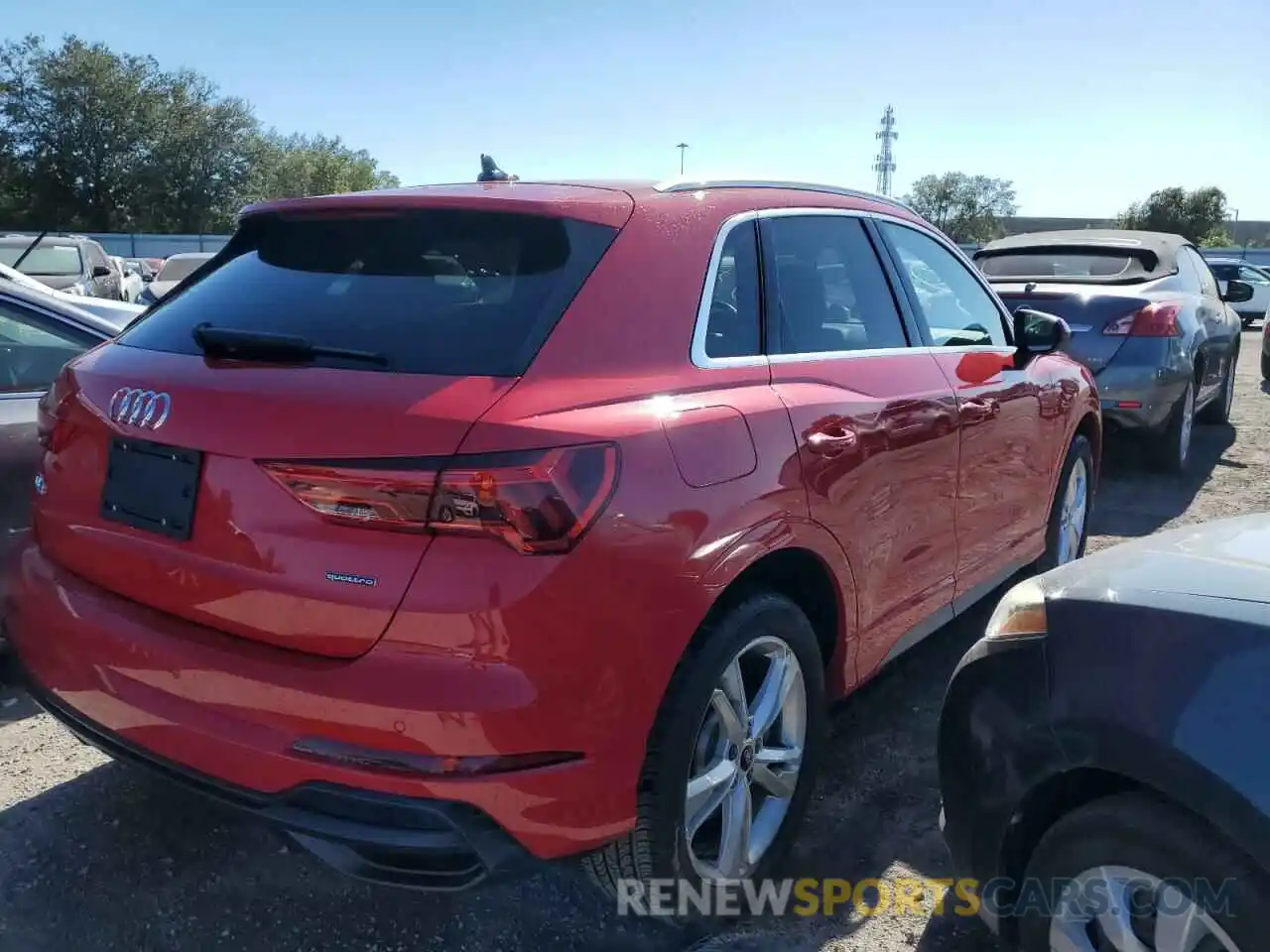 4 Photograph of a damaged car WA1EECF34N1034416 AUDI Q3 2022