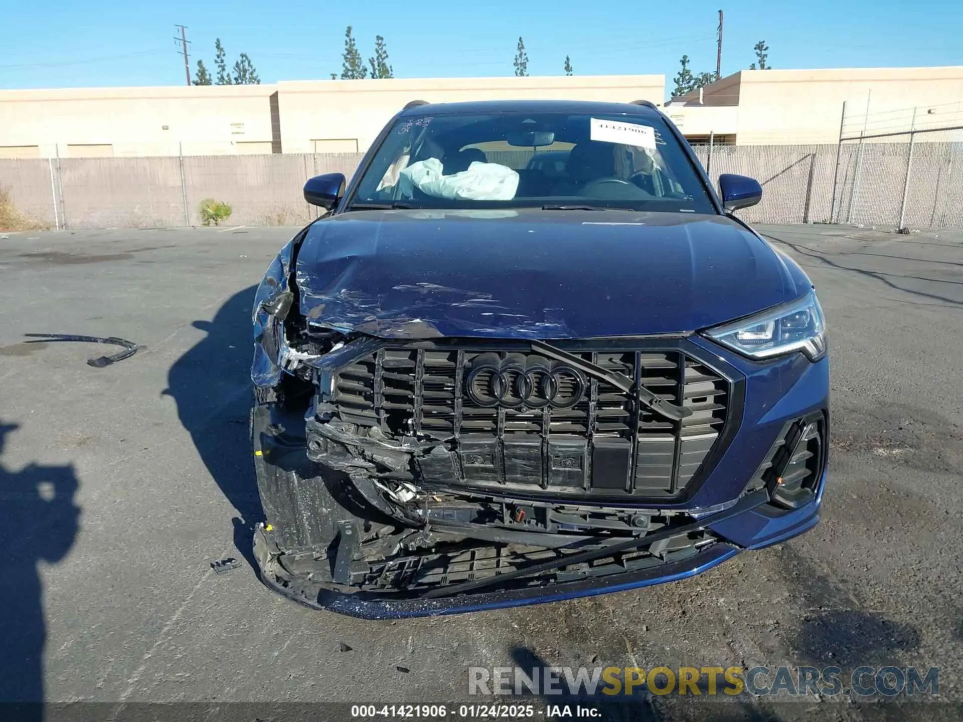 12 Photograph of a damaged car WA1EECF34N1043973 AUDI Q3 2022