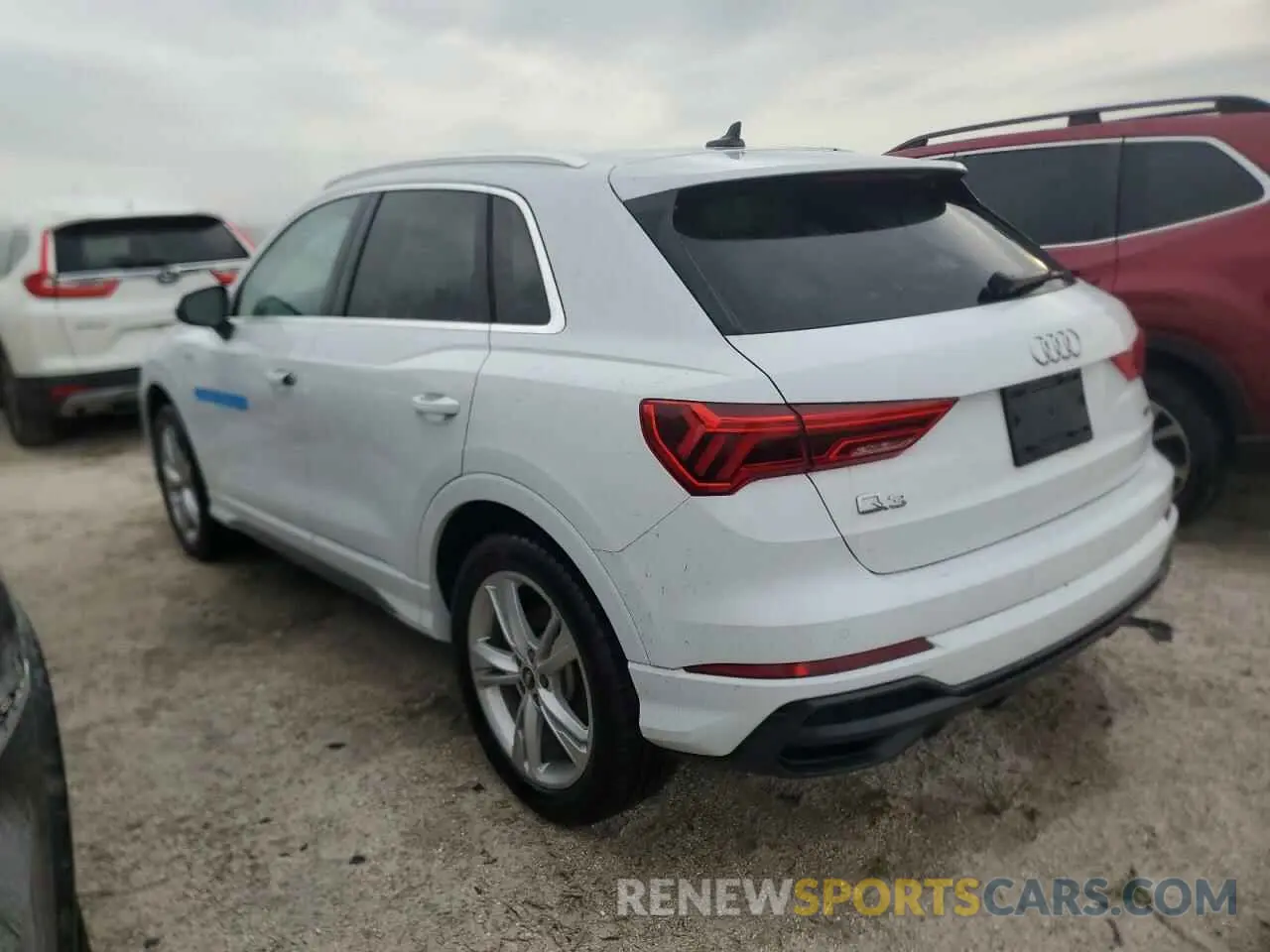 2 Photograph of a damaged car WA1EECF34N1052964 AUDI Q3 2022