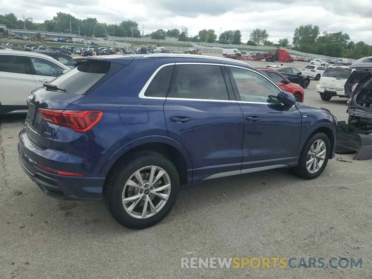 3 Photograph of a damaged car WA1EECF34N1147556 AUDI Q3 2022