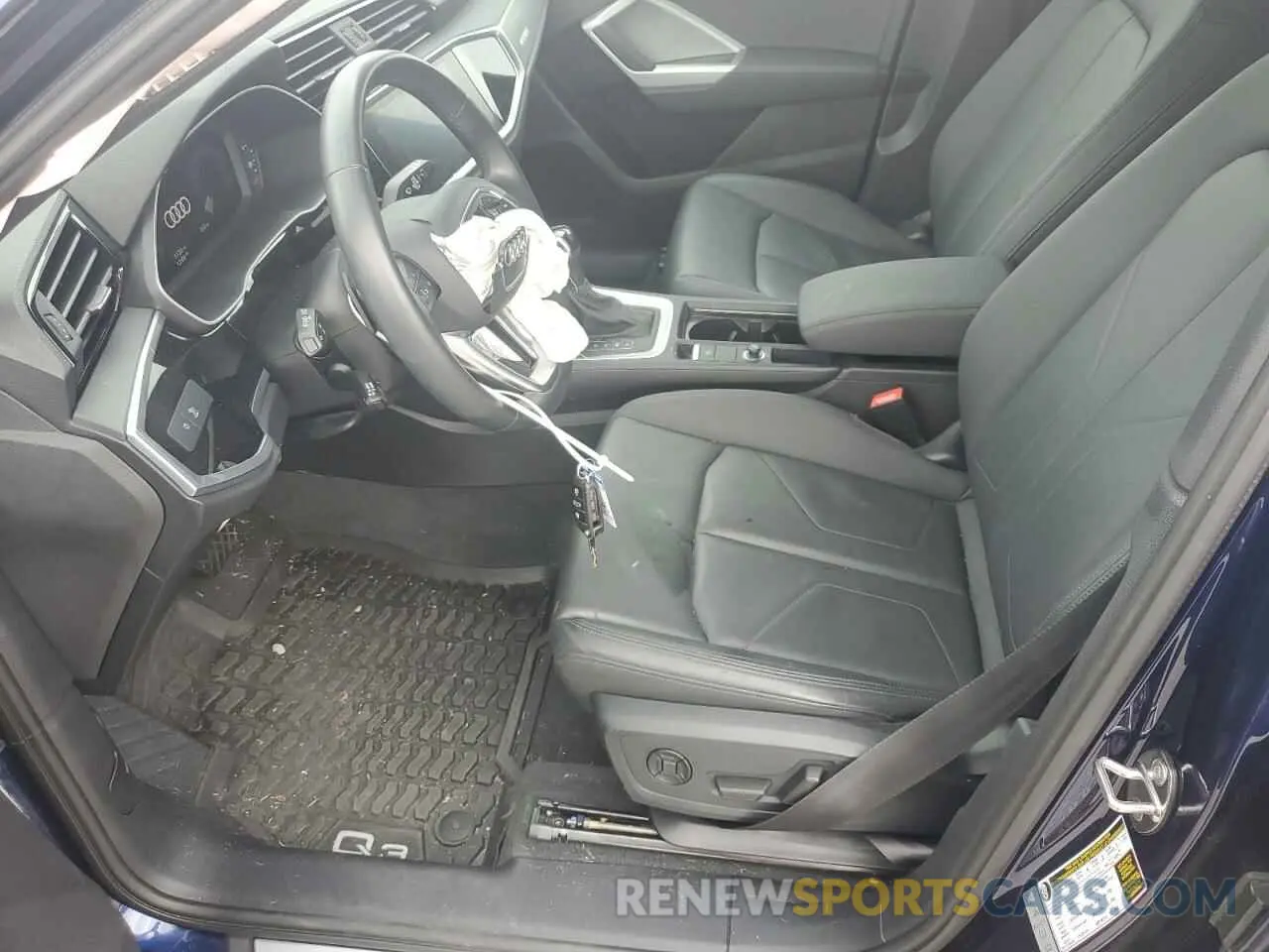 7 Photograph of a damaged car WA1EECF34N1147556 AUDI Q3 2022