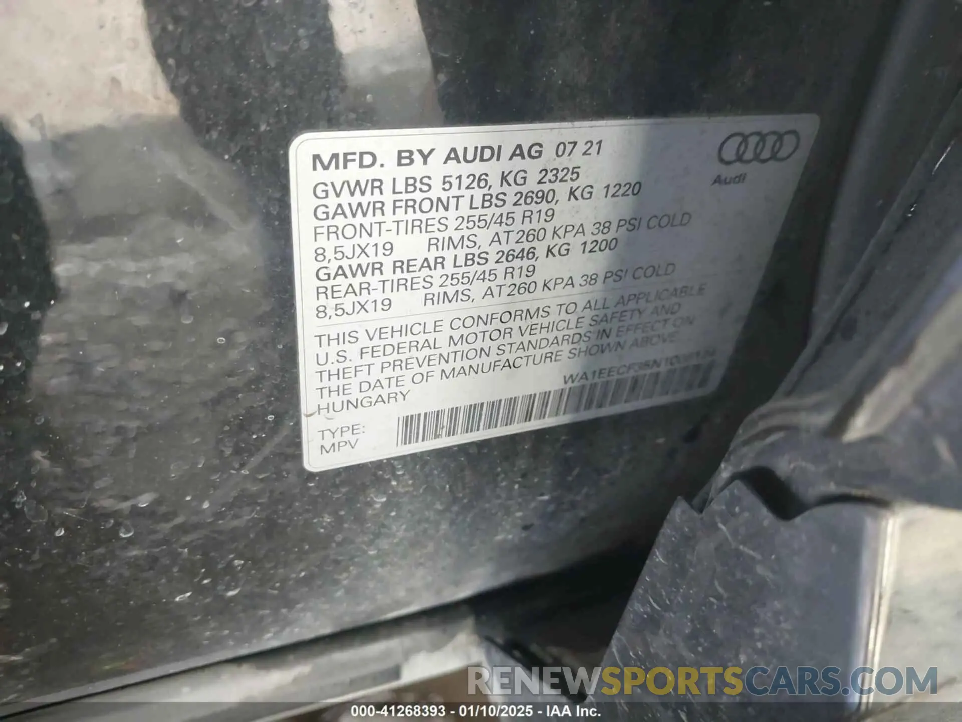 9 Photograph of a damaged car WA1EECF35N1006124 AUDI Q3 2022