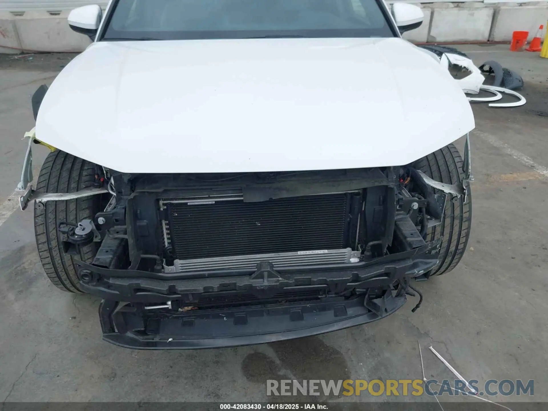 13 Photograph of a damaged car WA1EECF35N1017446 AUDI Q3 2022