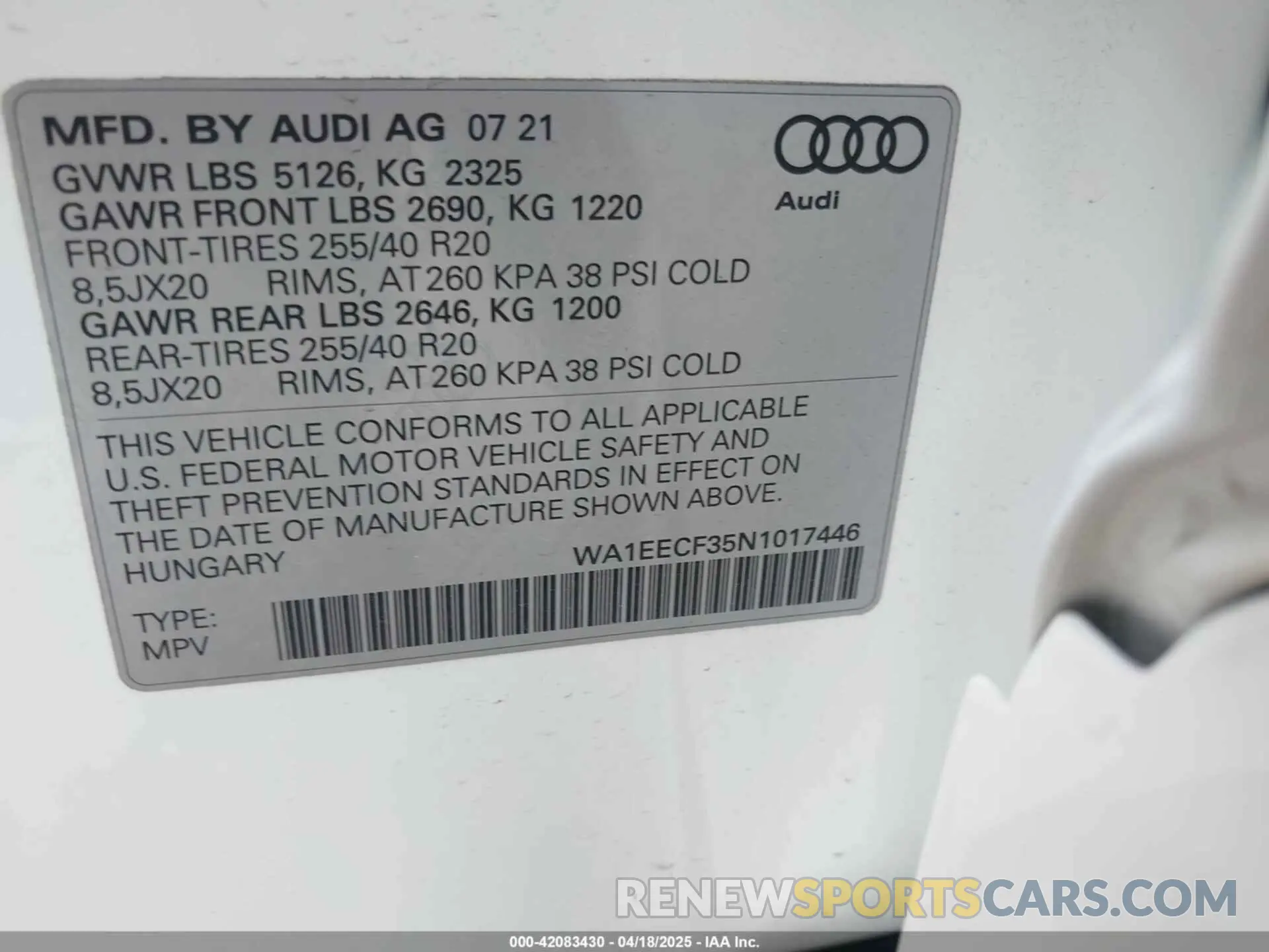 9 Photograph of a damaged car WA1EECF35N1017446 AUDI Q3 2022