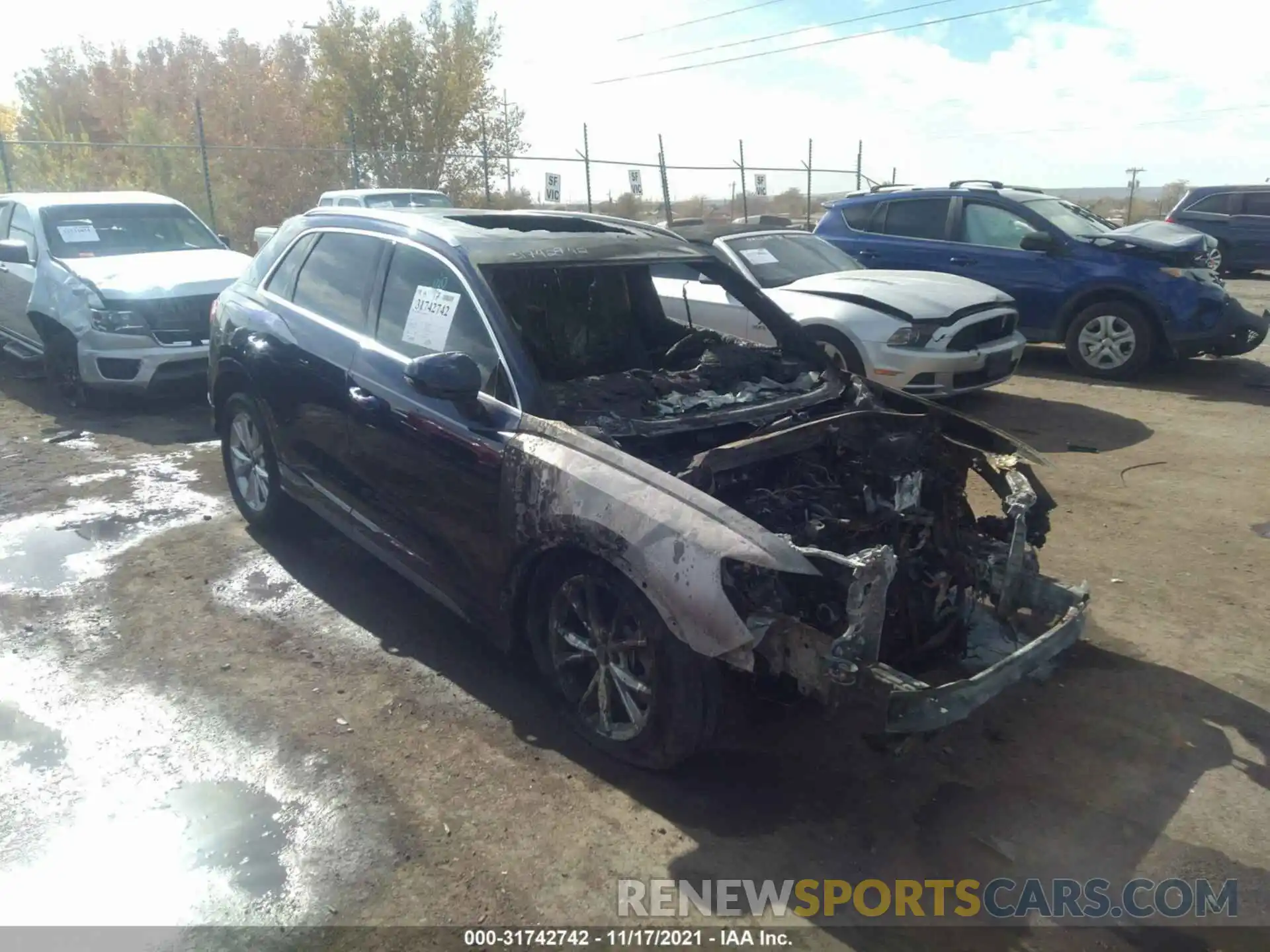 1 Photograph of a damaged car WA1EECF35N1018631 AUDI Q3 2022