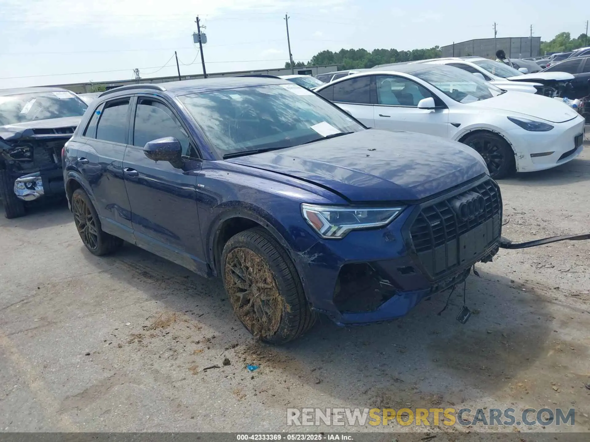 1 Photograph of a damaged car WA1EECF35N1057137 AUDI Q3 2022