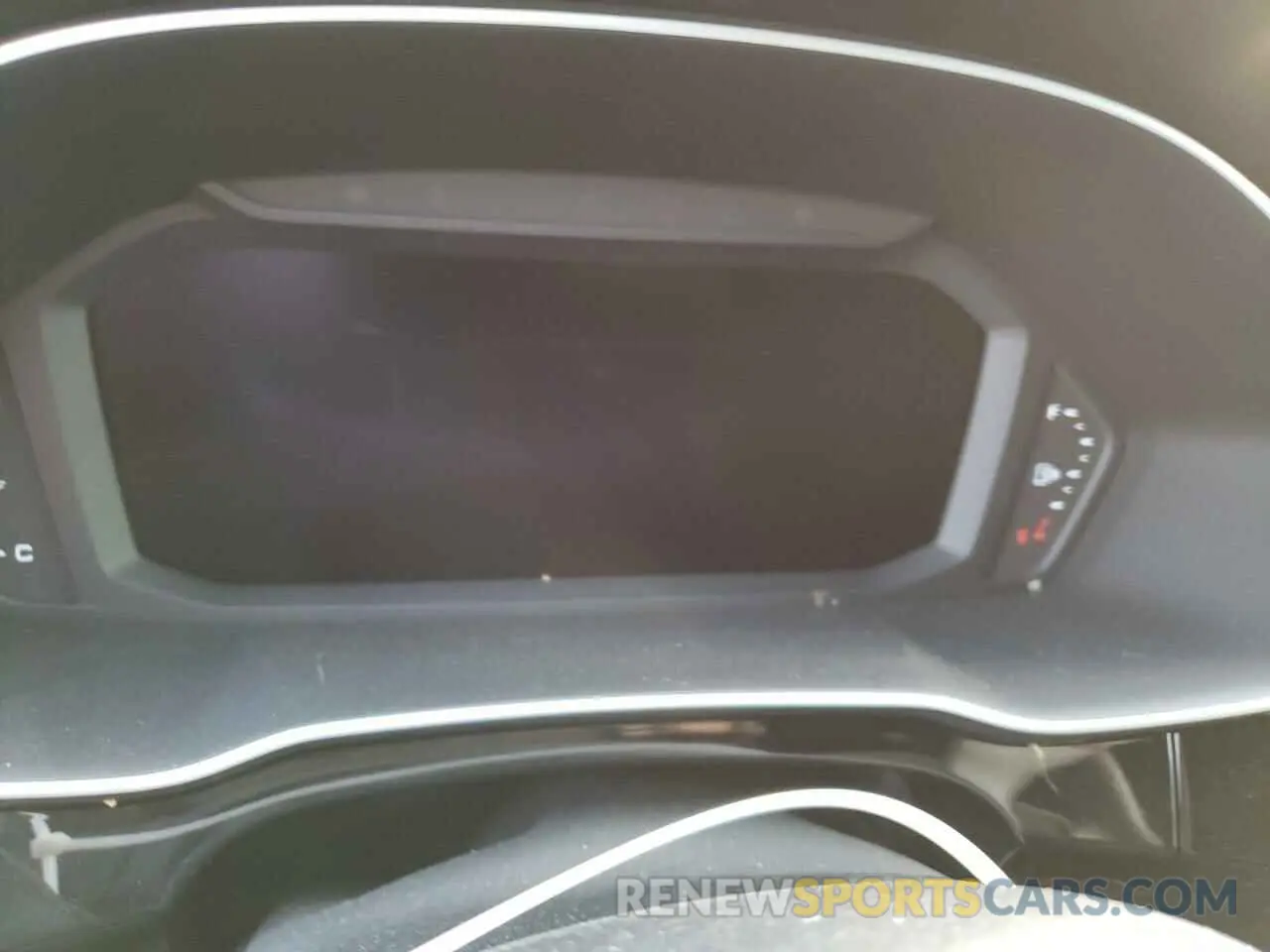 9 Photograph of a damaged car WA1EECF35N1076786 AUDI Q3 2022