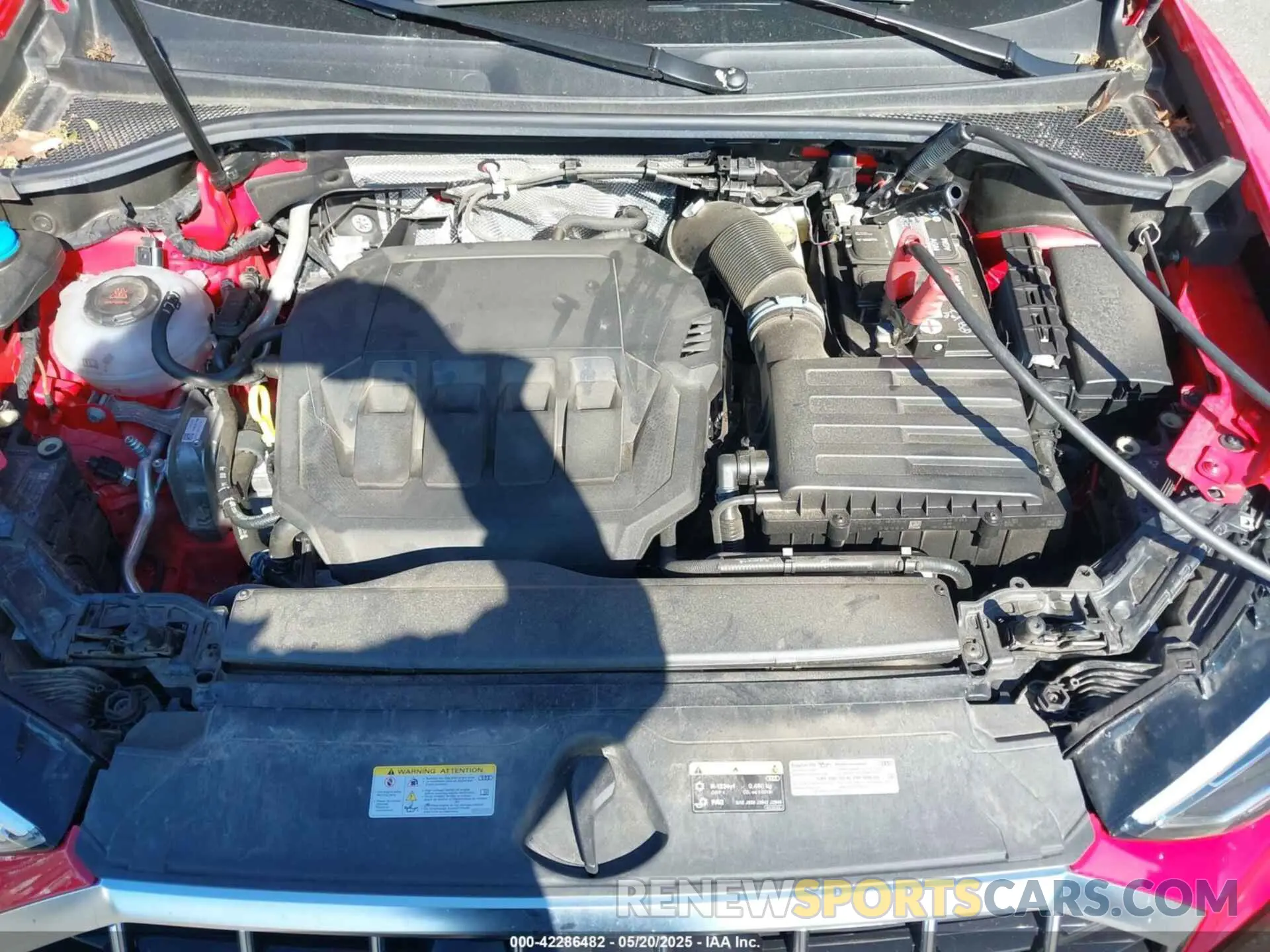 10 Photograph of a damaged car WA1EECF36N1143301 AUDI Q3 2022