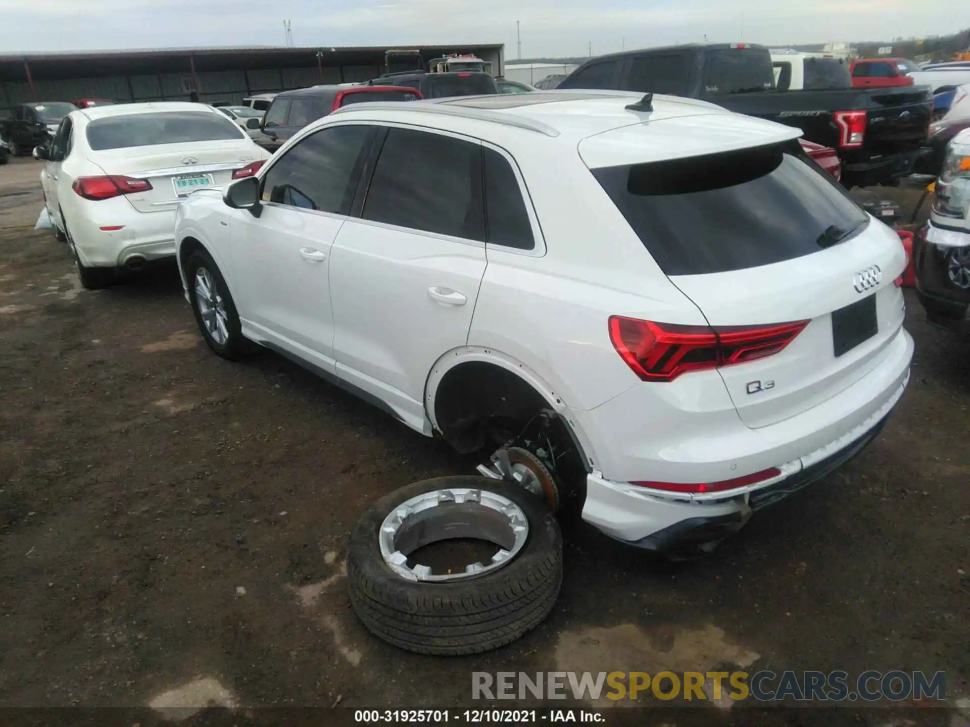 3 Photograph of a damaged car WA1EECF37N1005587 AUDI Q3 2022