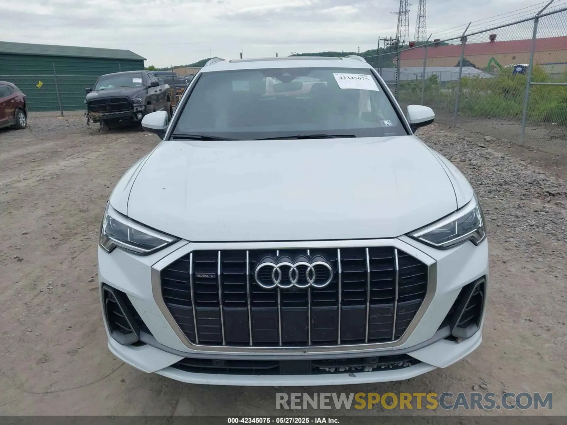 11 Photograph of a damaged car WA1EECF38N1031860 AUDI Q3 2022